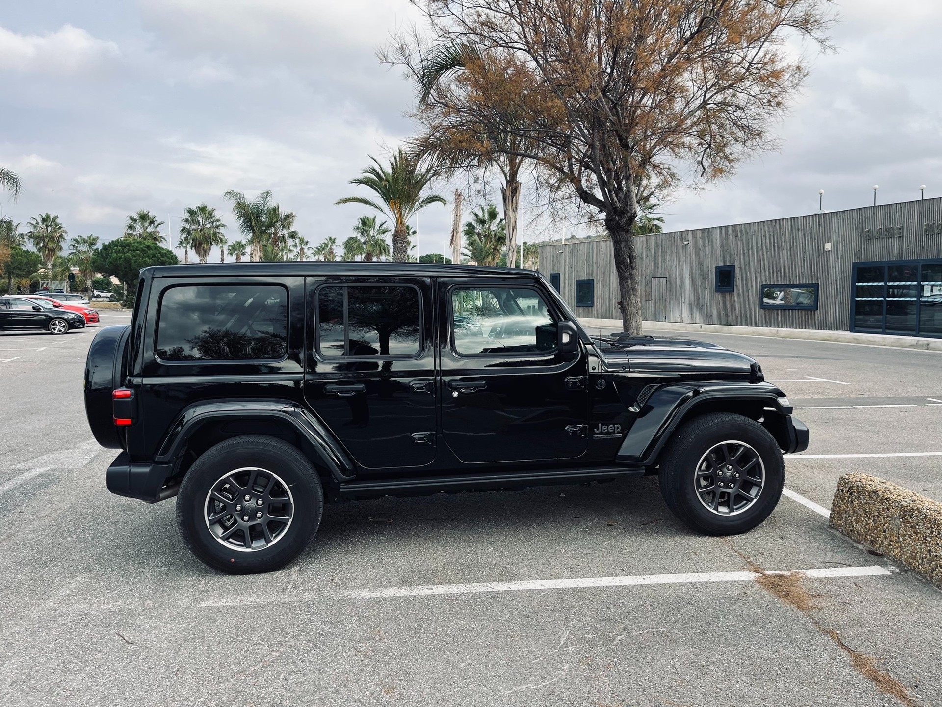 JEEP Wrangler 2.0 Unlimited 80TH Anniversary Automatic-image-10
