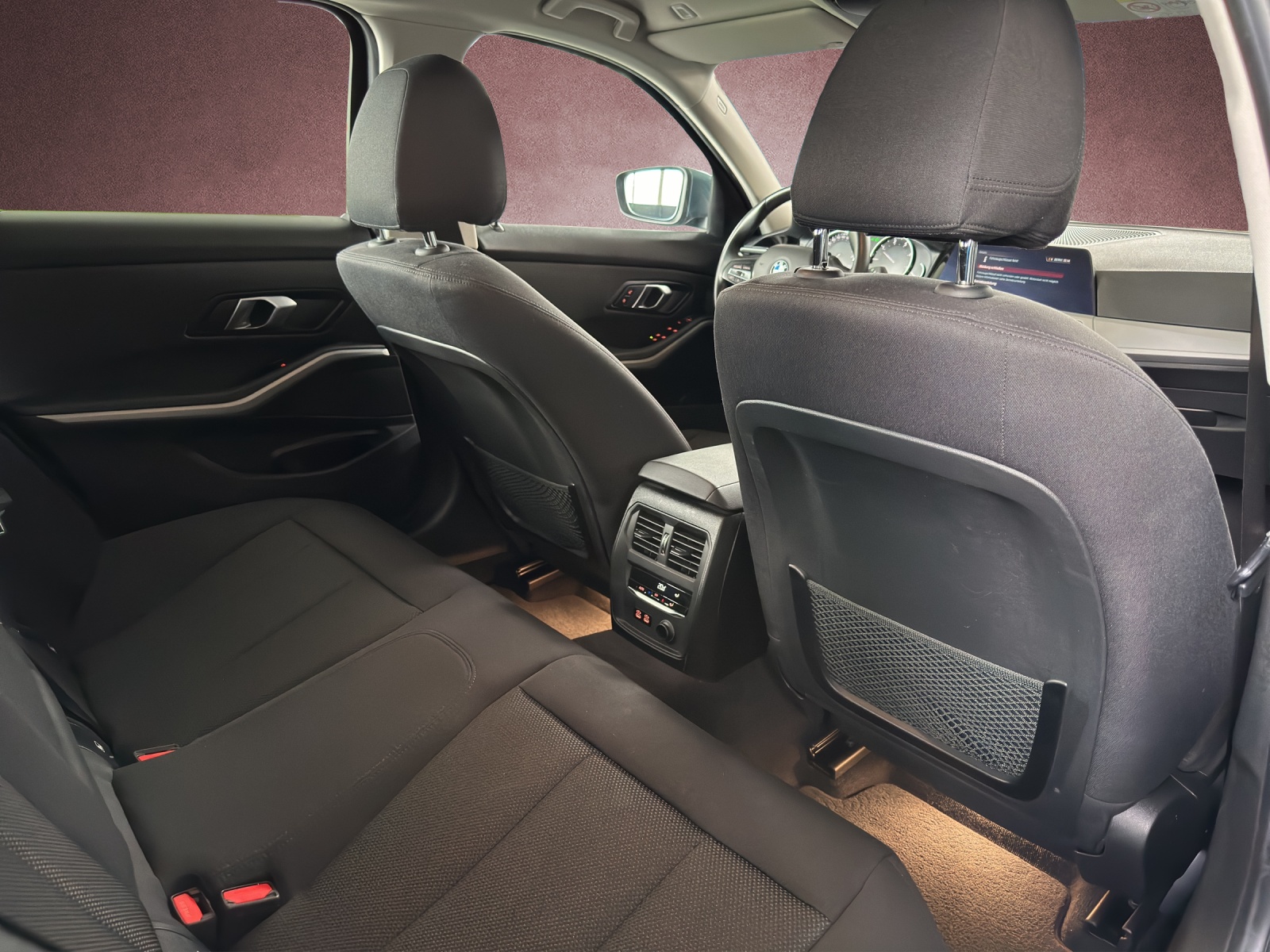 BMW 320d xDrive Touring Sport Line Steptronic-image-11