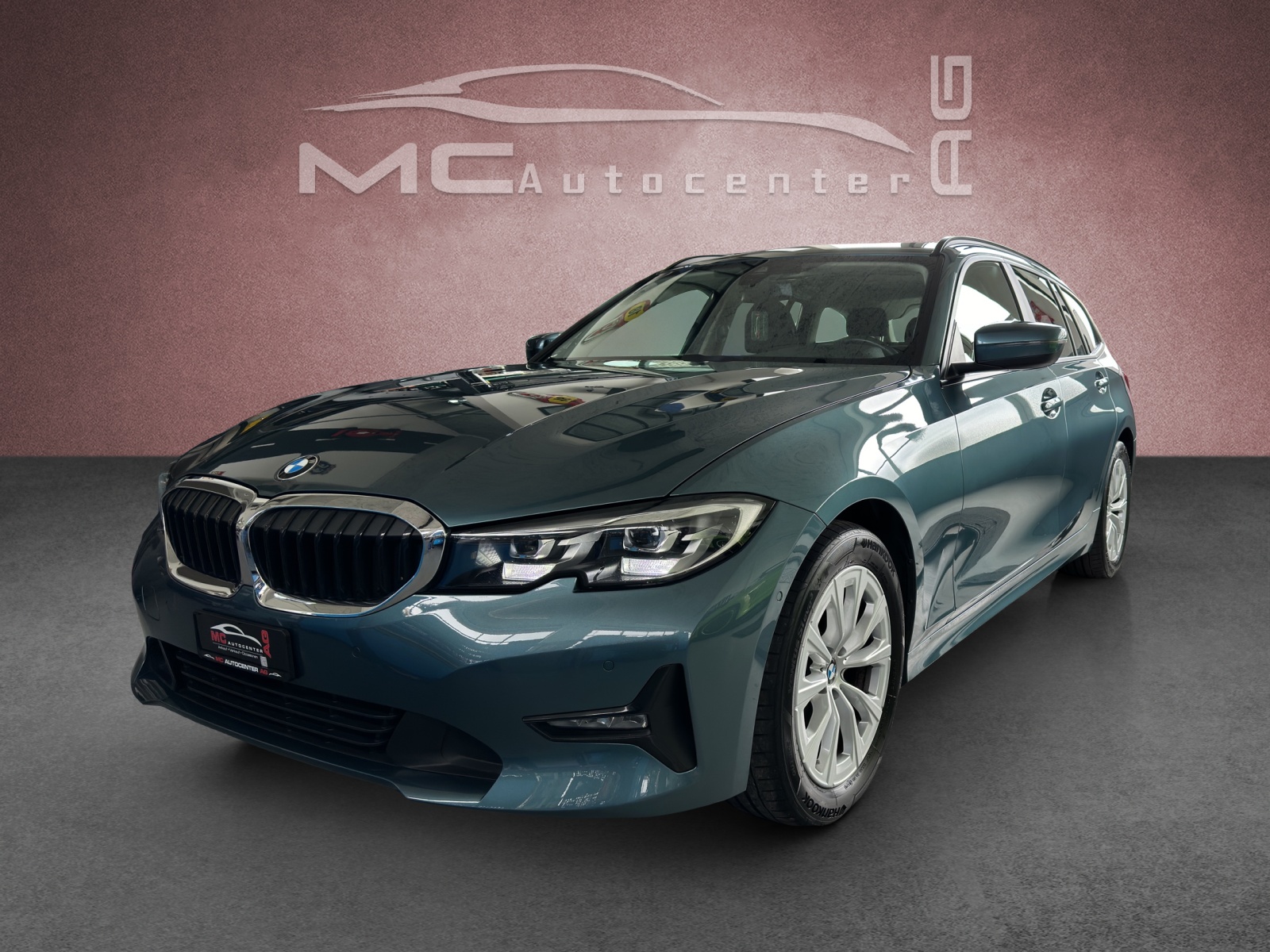 BMW 320d xDrive Touring Sport Line Steptronic-image-0
