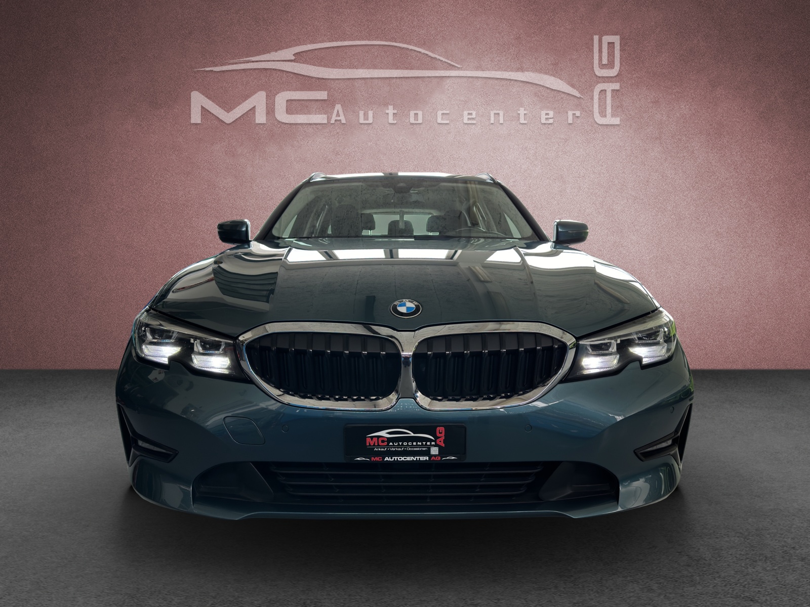 BMW 320d xDrive Touring Sport Line Steptronic-image-3