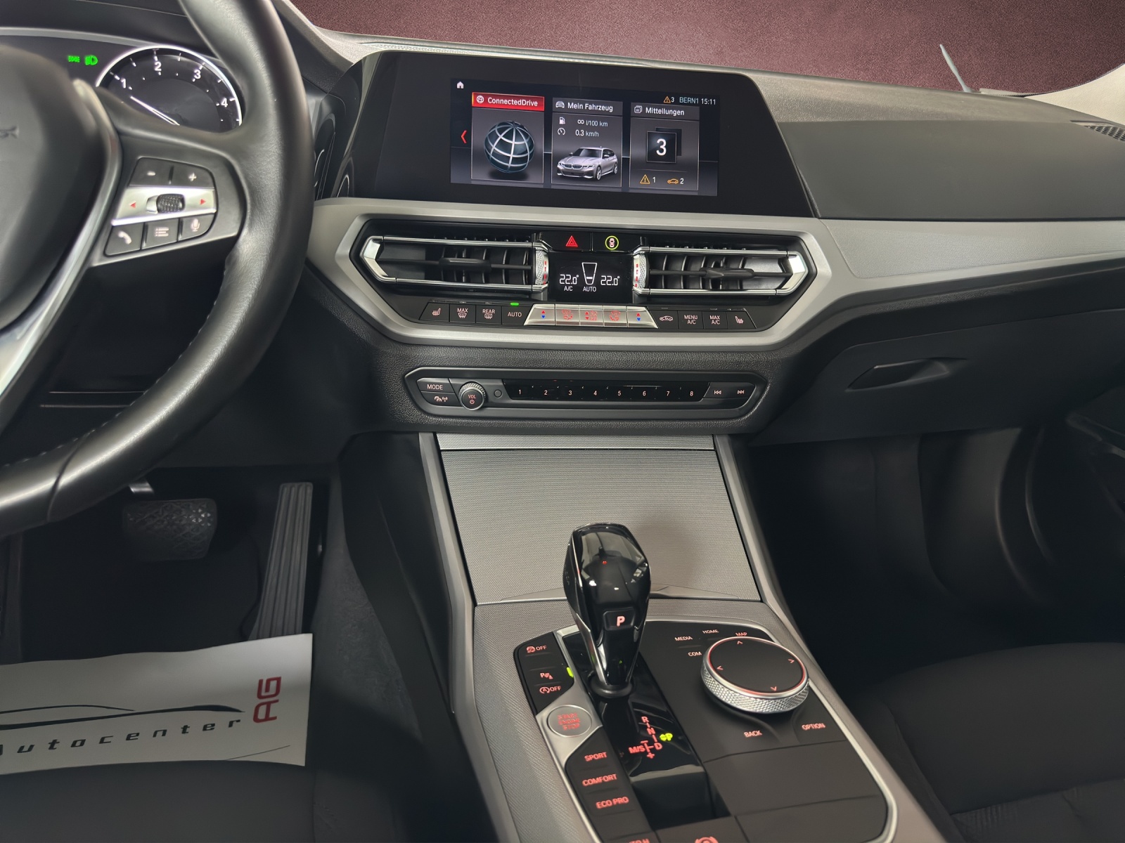 BMW 320d xDrive Touring Sport Line Steptronic-image-8