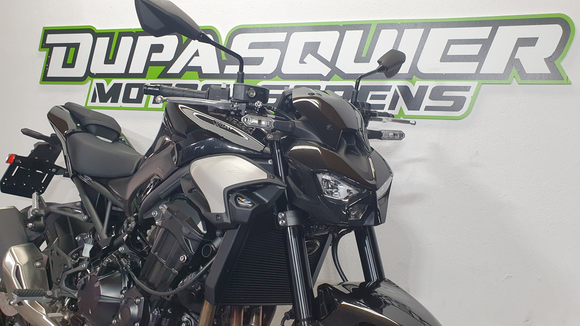 KAWASAKI Z 900-showroom-element-2