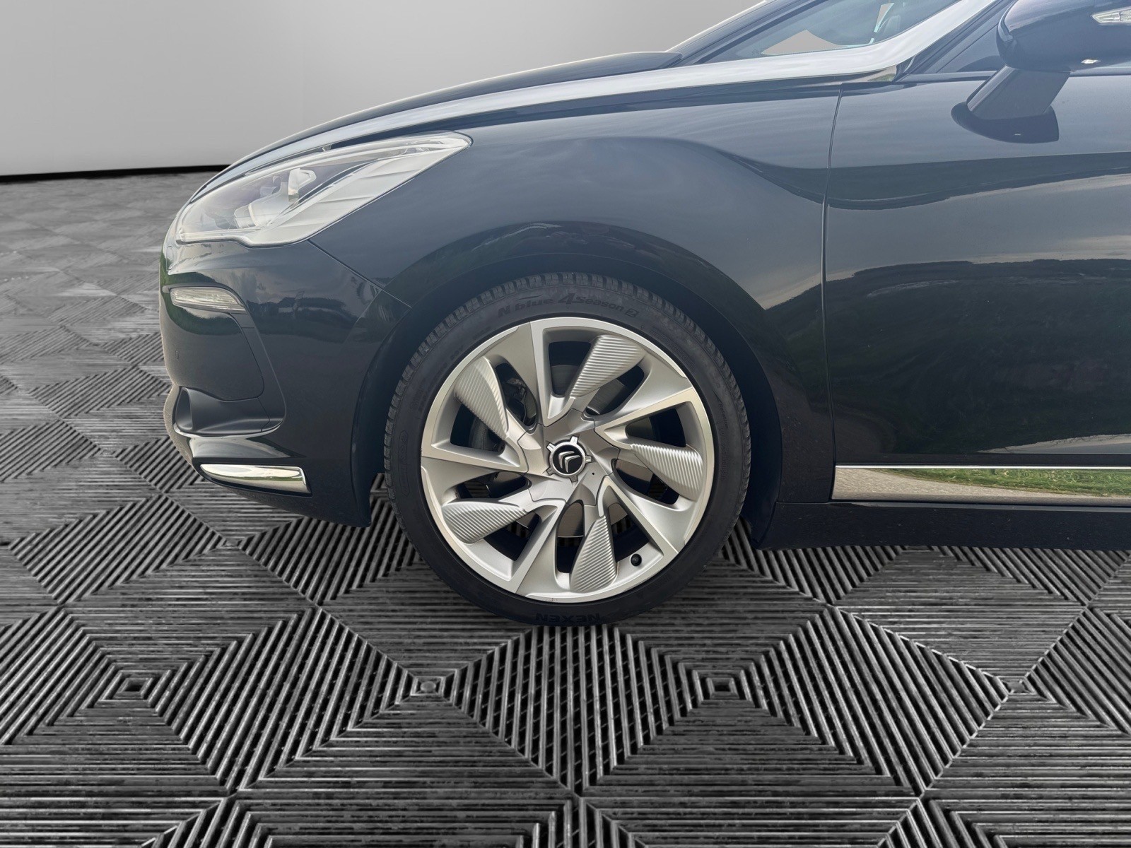 DS AUTOMOBILES DS5 1.6 Turbo Sport Chic-image-9