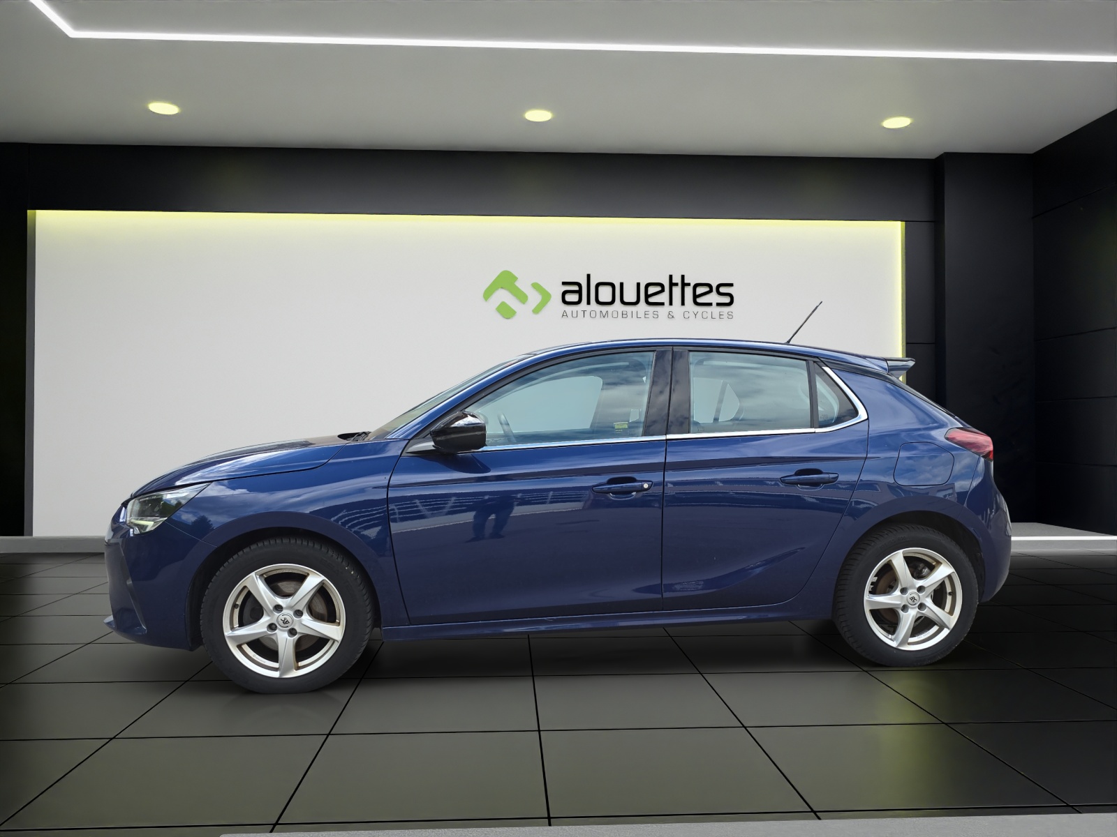 OPEL Corsa 1.2 TP Elegance-image-2