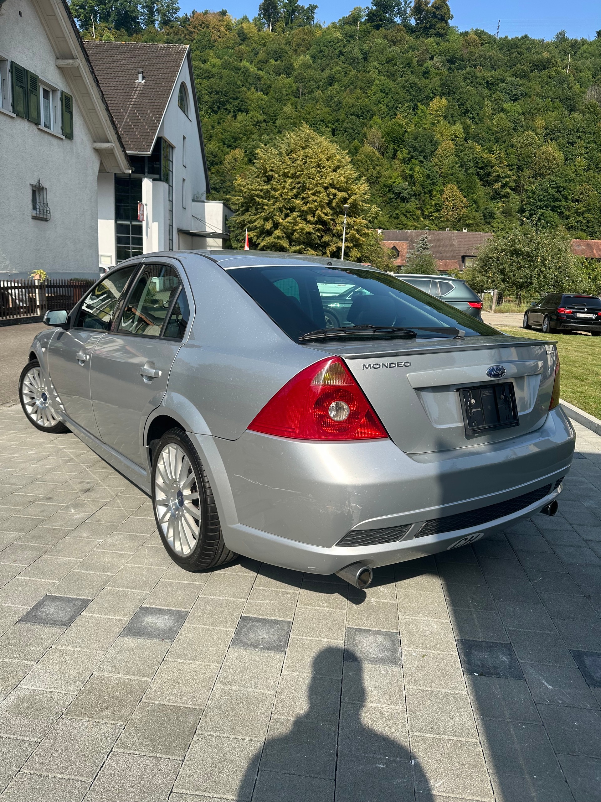 FORD Mondeo 3.0i V6 ST220-image-9