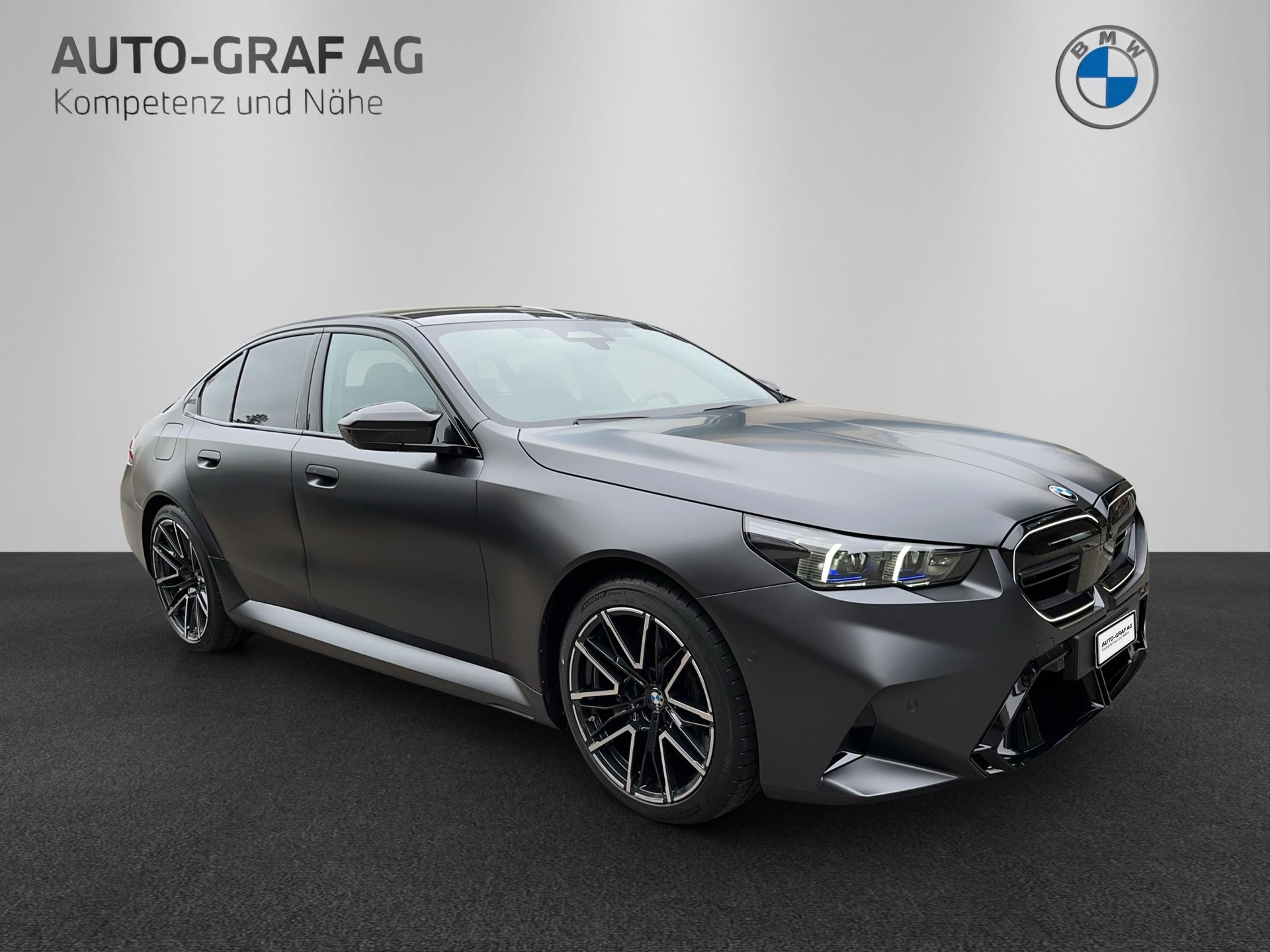 BMW M5 xDrive-image-6