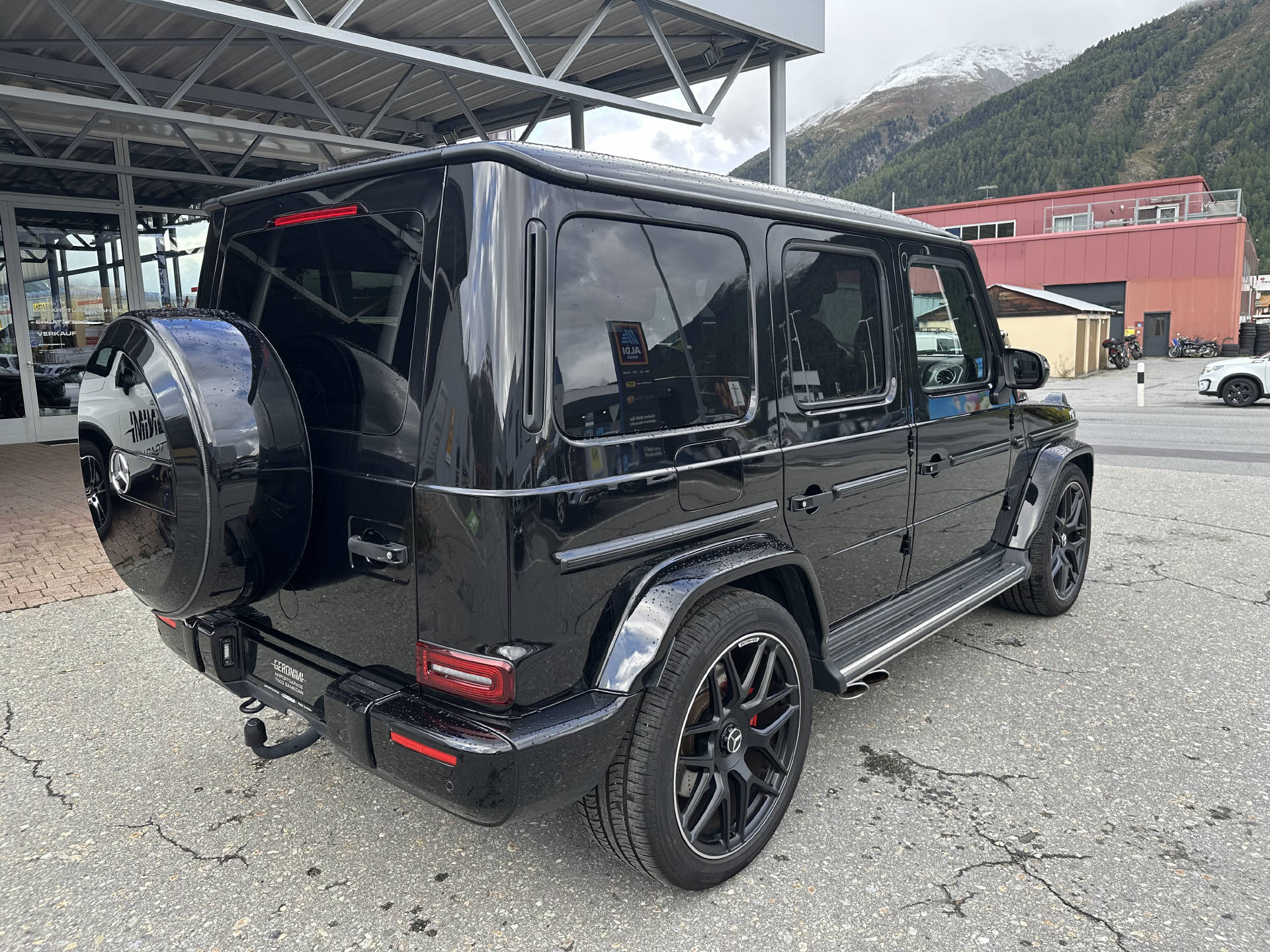 MERCEDES-BENZ G 63 AMG-image-8