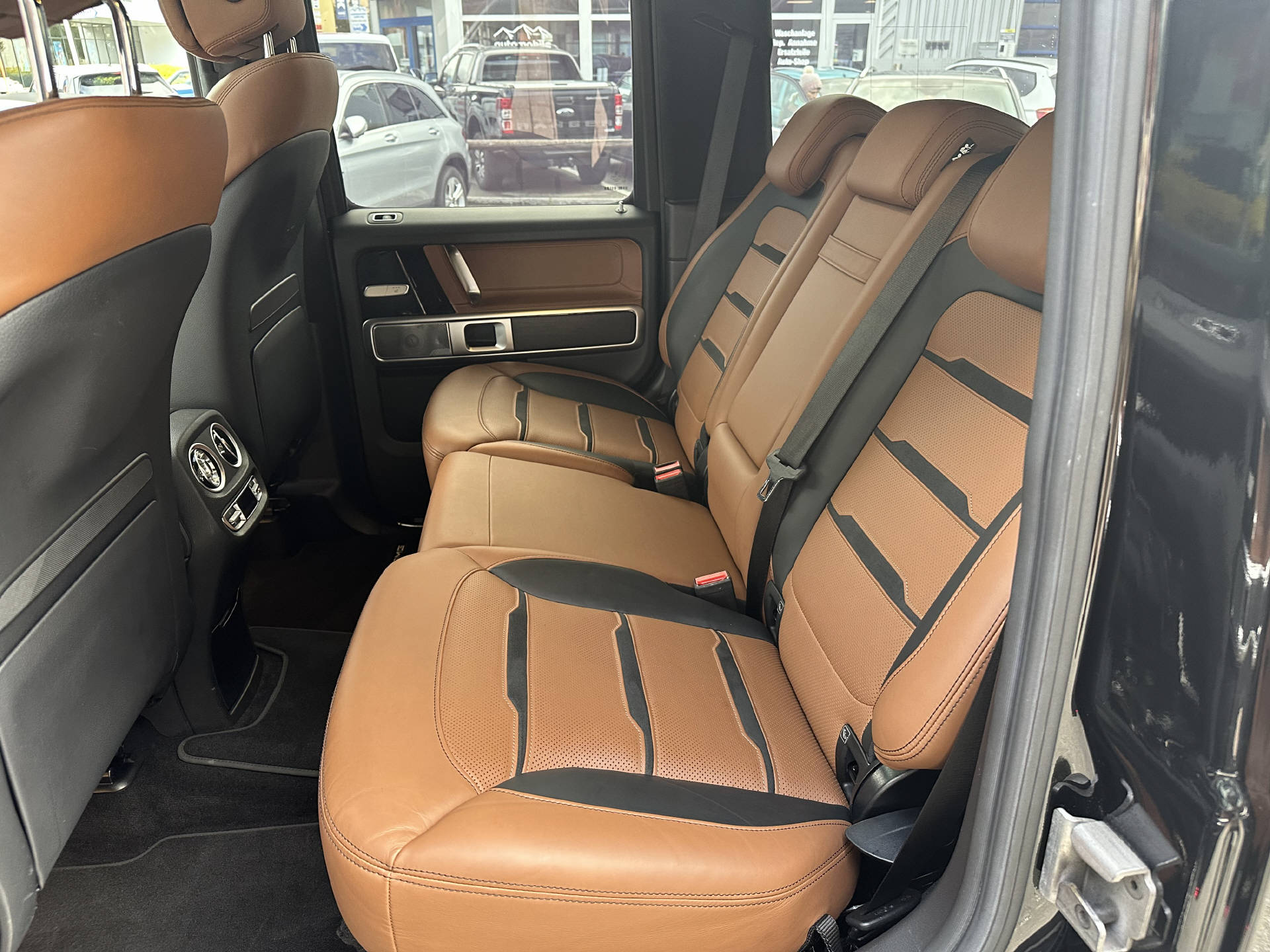 MERCEDES-BENZ G 63 AMG-image-11