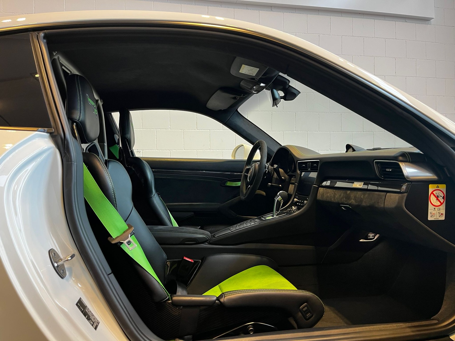 PORSCHE 911 GT3 RS PDK Weissach-image-13
