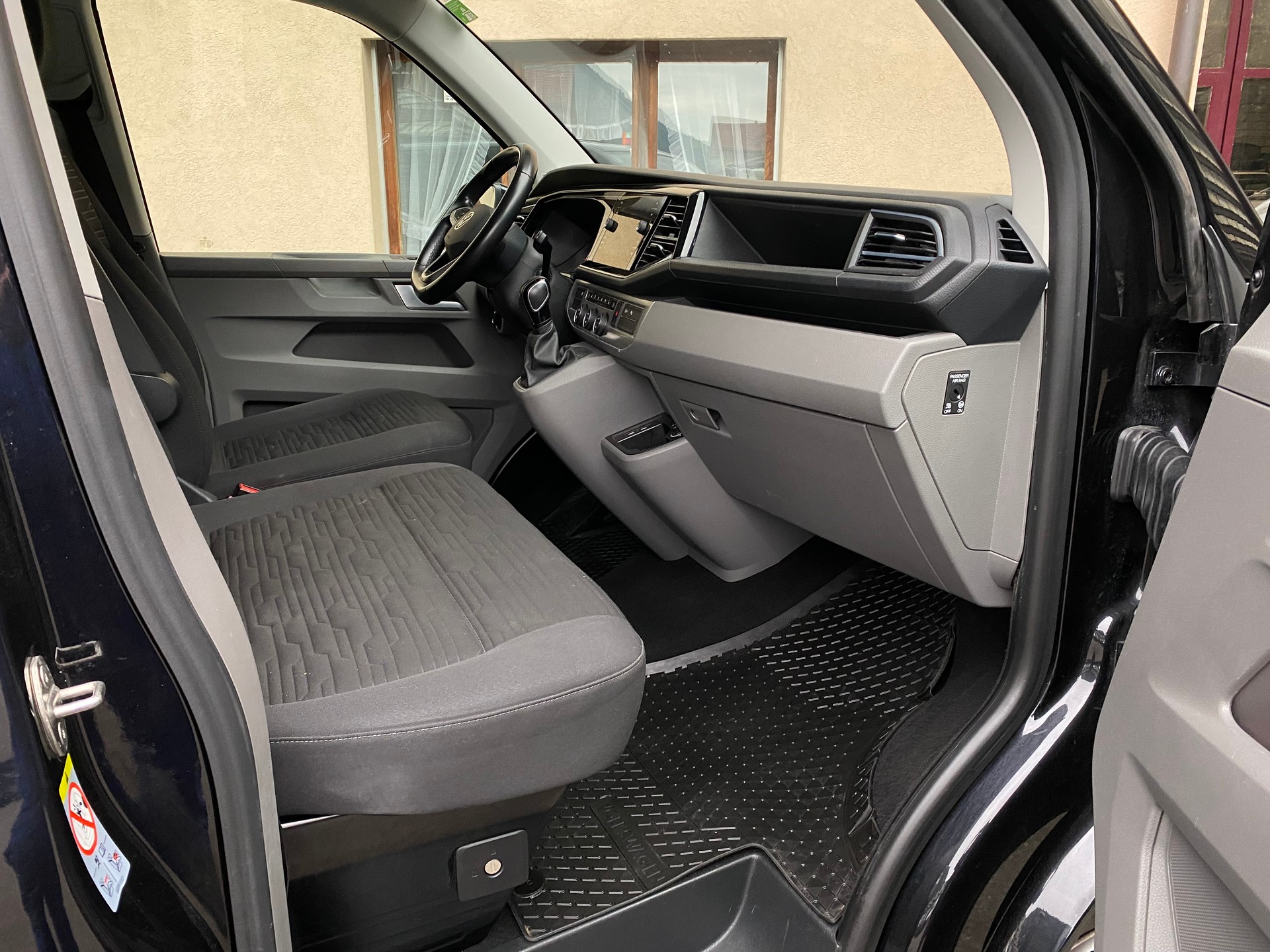 VW T6.1 Caravelle 2.0 TDI Comfortline 4Motion DSG LWB-image-6