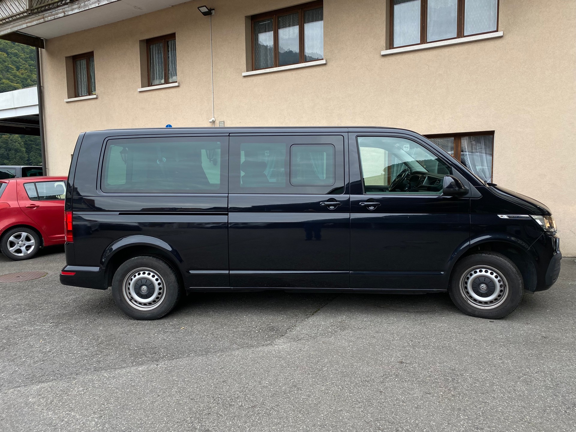 VW T6.1 Caravelle 2.0 TDI Comfortline 4Motion DSG LWB-image-11
