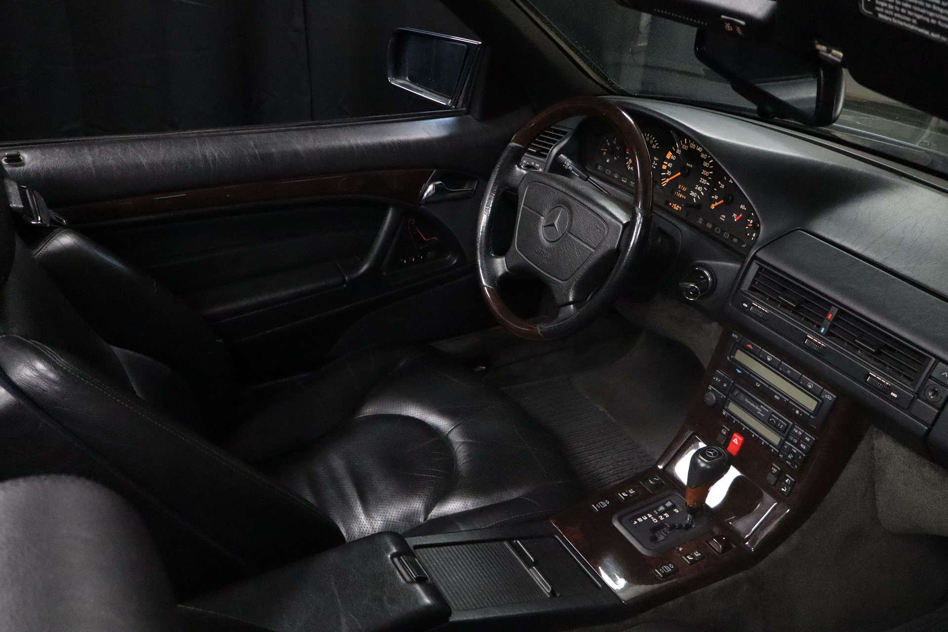 MERCEDES-BENZ SL 320-image-4