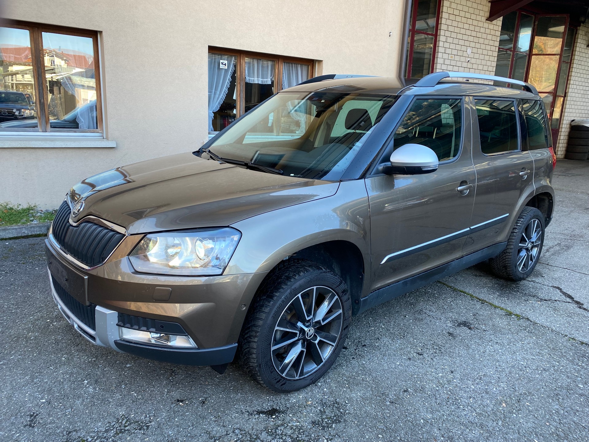 SKODA Yeti 2.0 TDI Outdoor Adventure 4x4 DSG-image-1