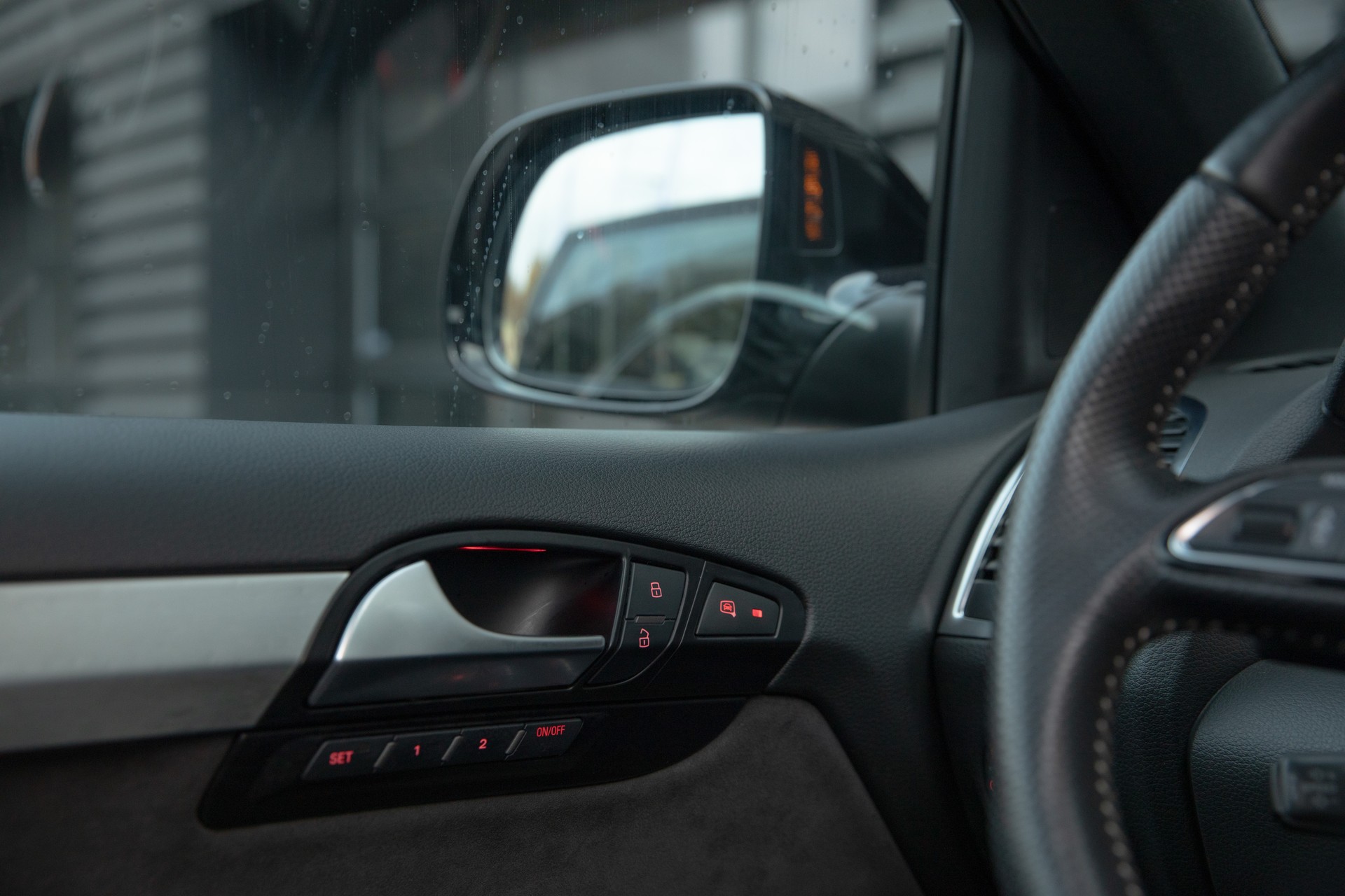 AUDI Q7 4.2 TDI quattro tiptronic-image-14