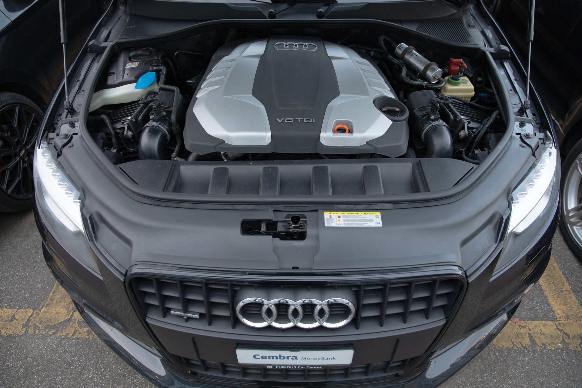 AUDI Q7 4.2 TDI quattro tiptronic-image-15