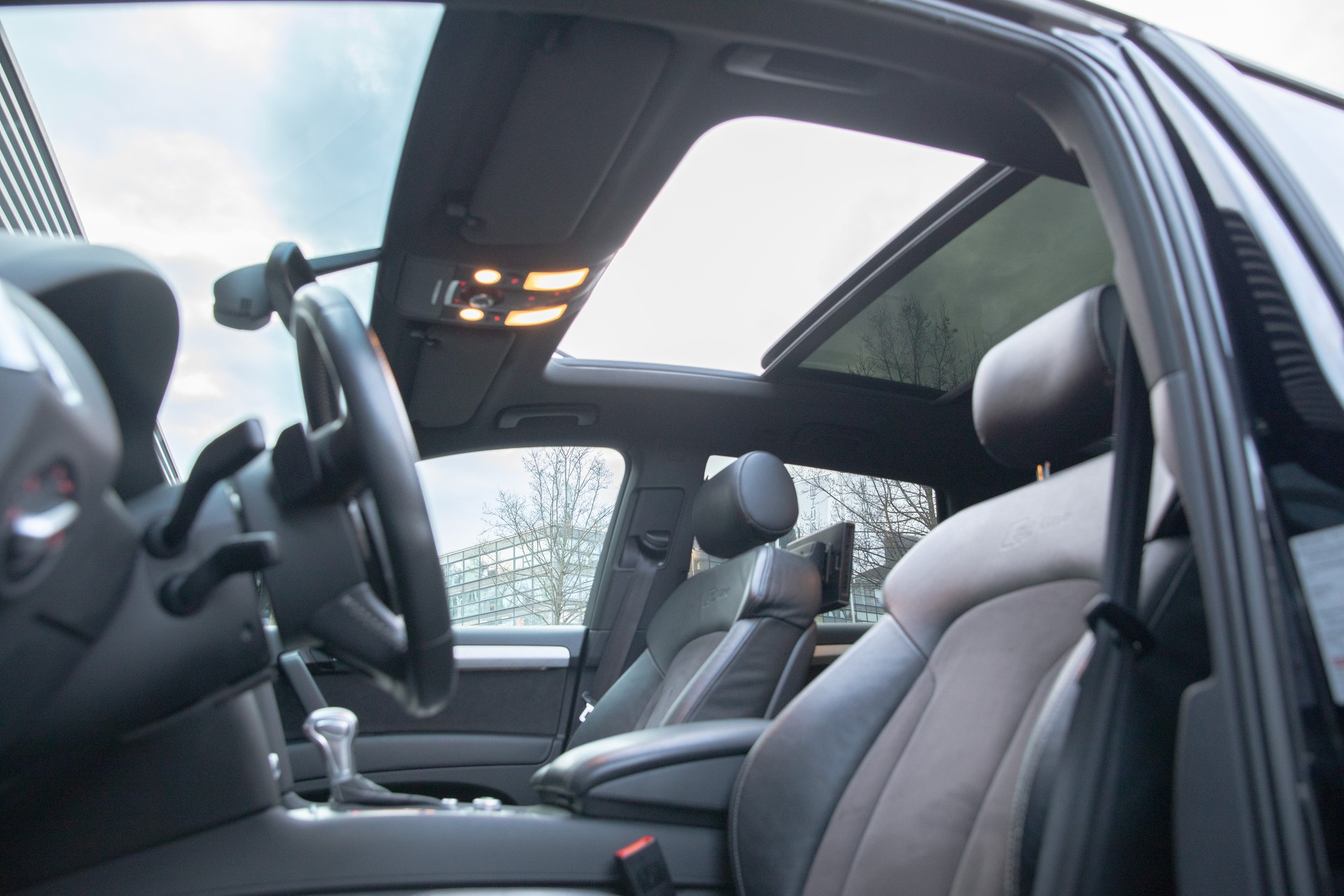 AUDI Q7 4.2 TDI quattro tiptronic-image-6