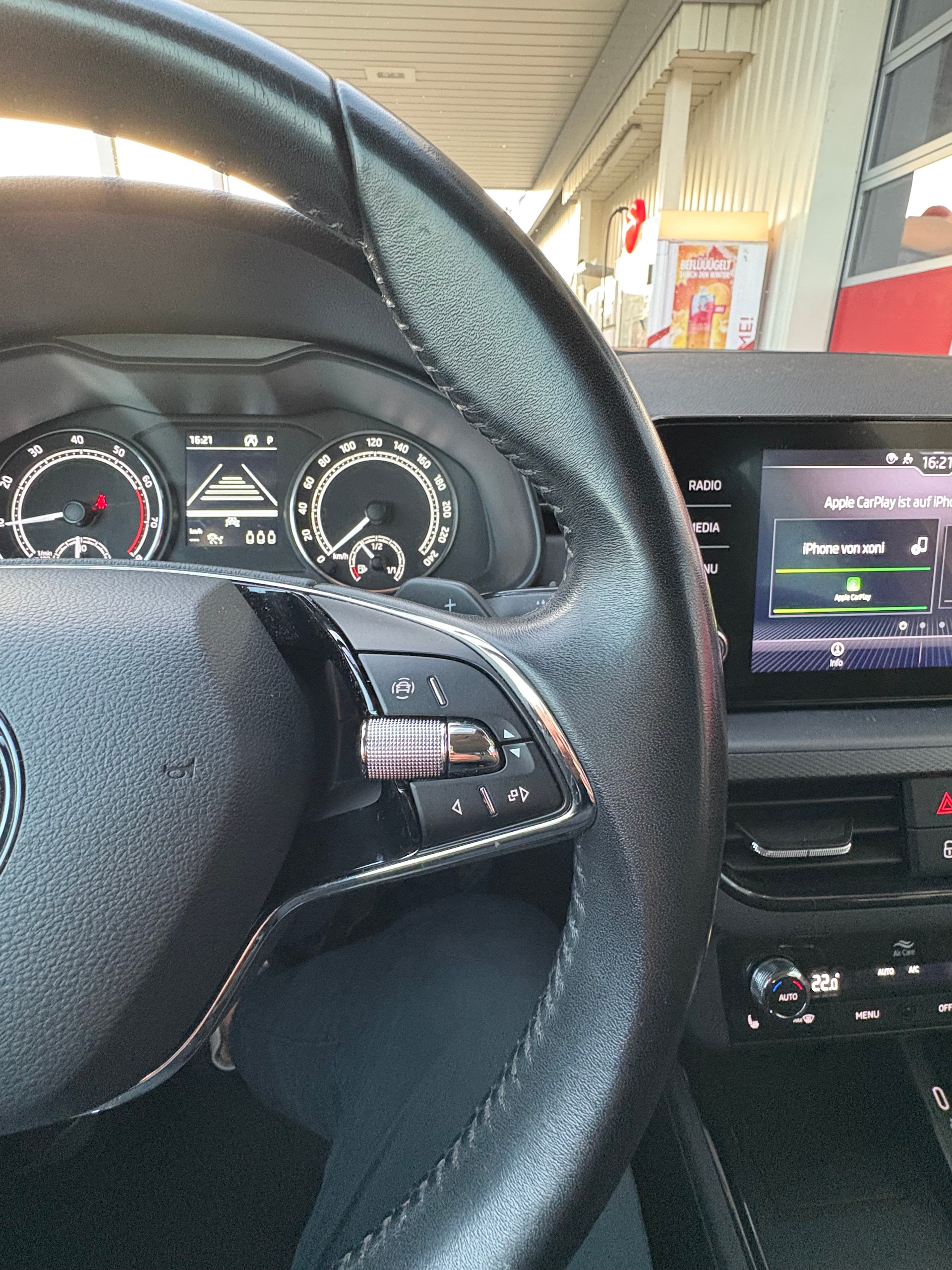SKODA Kamiq 1.0 TSI Ambition DSG-image-9