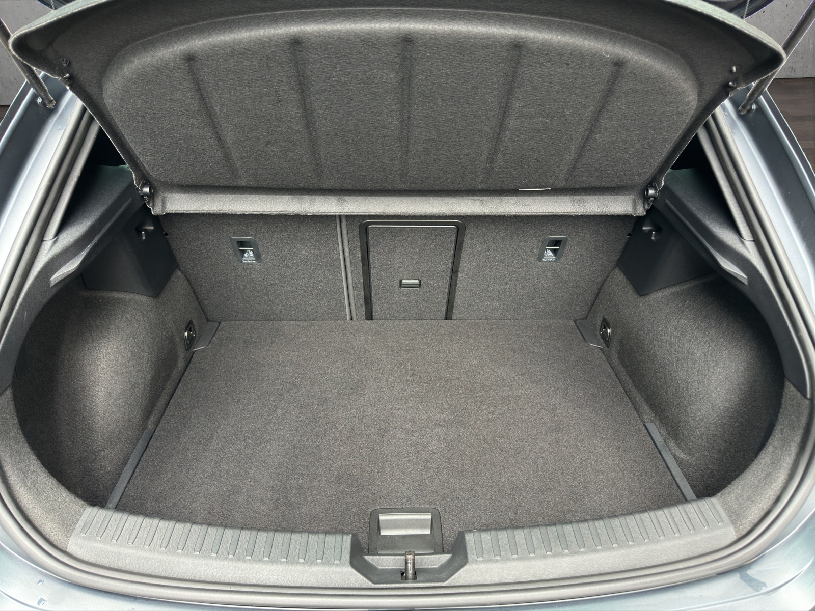 CUPRA LEON 2.0 TSI VZ DSG-image-12