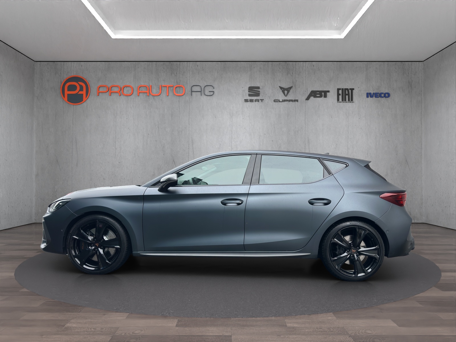 CUPRA LEON 2.0 TSI VZ DSG-image-1