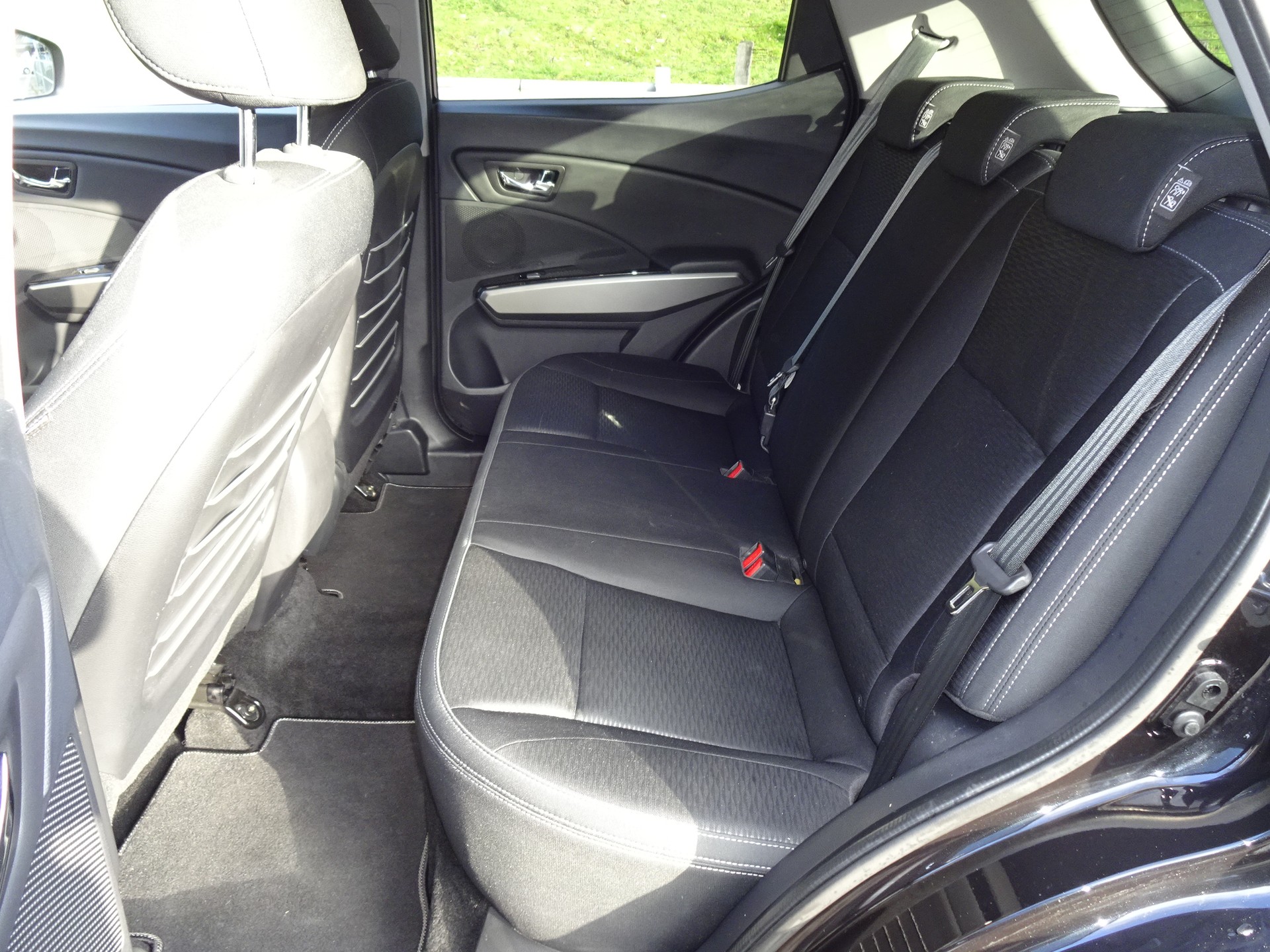 KGM-SsangYong Tivoli 1.6 e-XGi Quartz 2WD-image-9