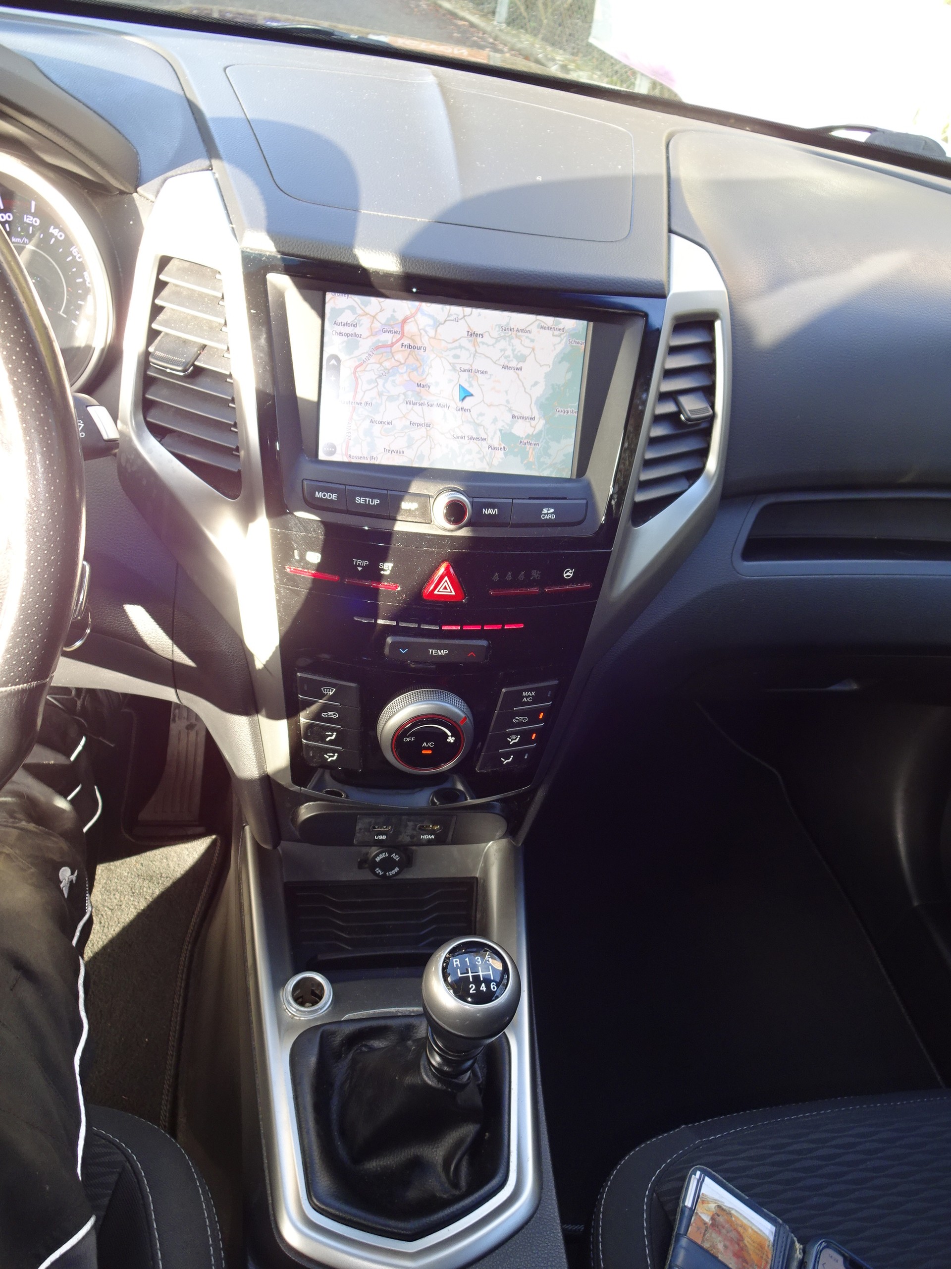 KGM-SsangYong Tivoli 1.6 e-XGi Quartz 2WD-image-11
