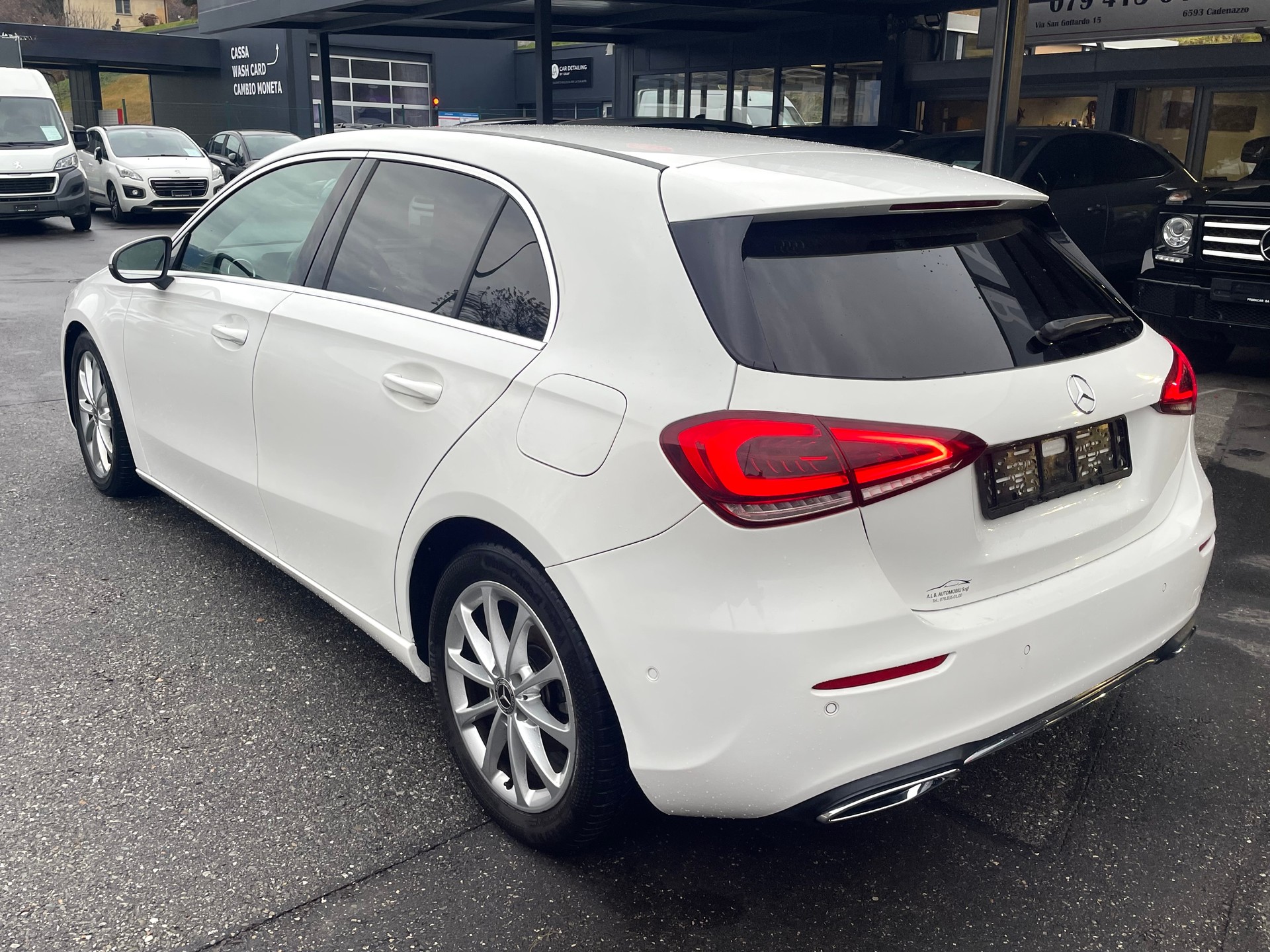 MERCEDES-BENZ A 180 d Style 7G-DCT-image-7