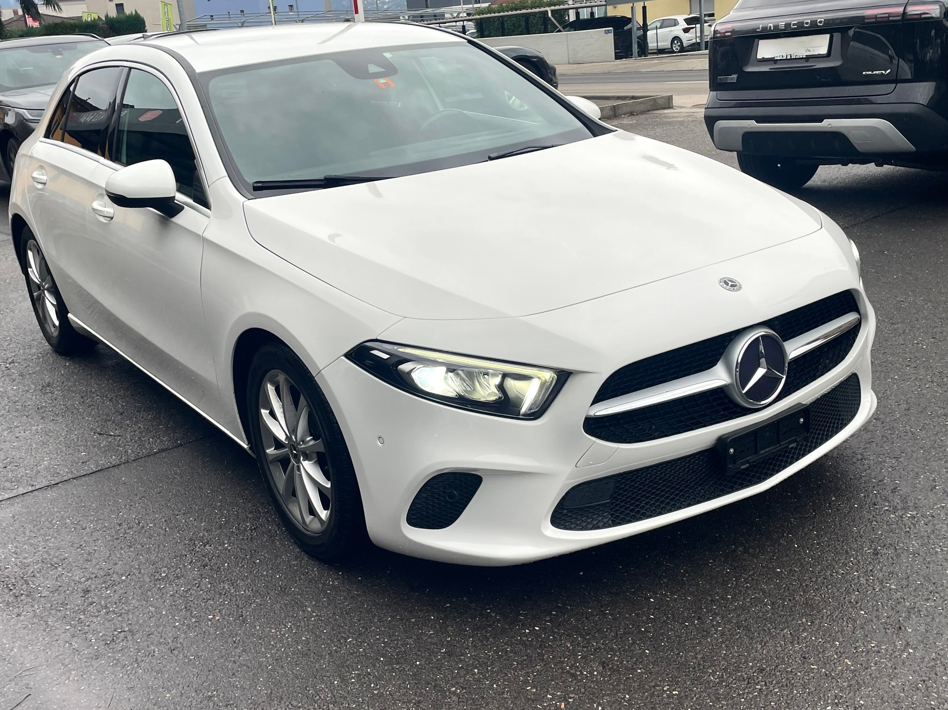 MERCEDES-BENZ A 180 d Style 7G-DCT-image-13