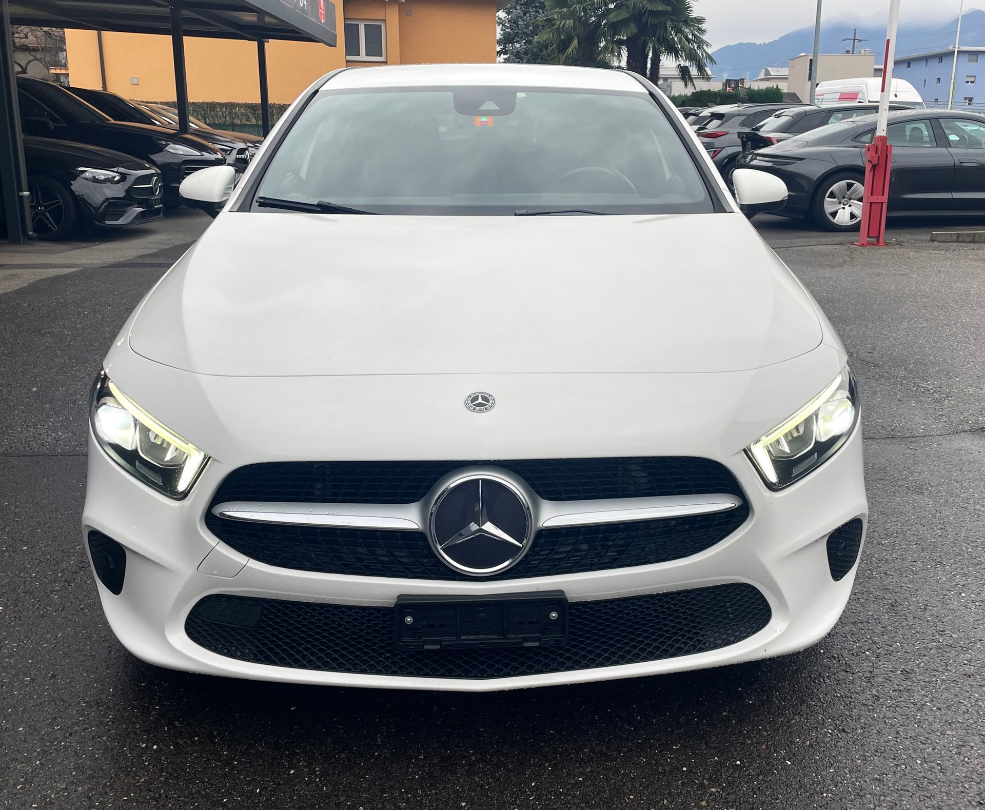 MERCEDES-BENZ A 180 d Style 7G-DCT-image-0
