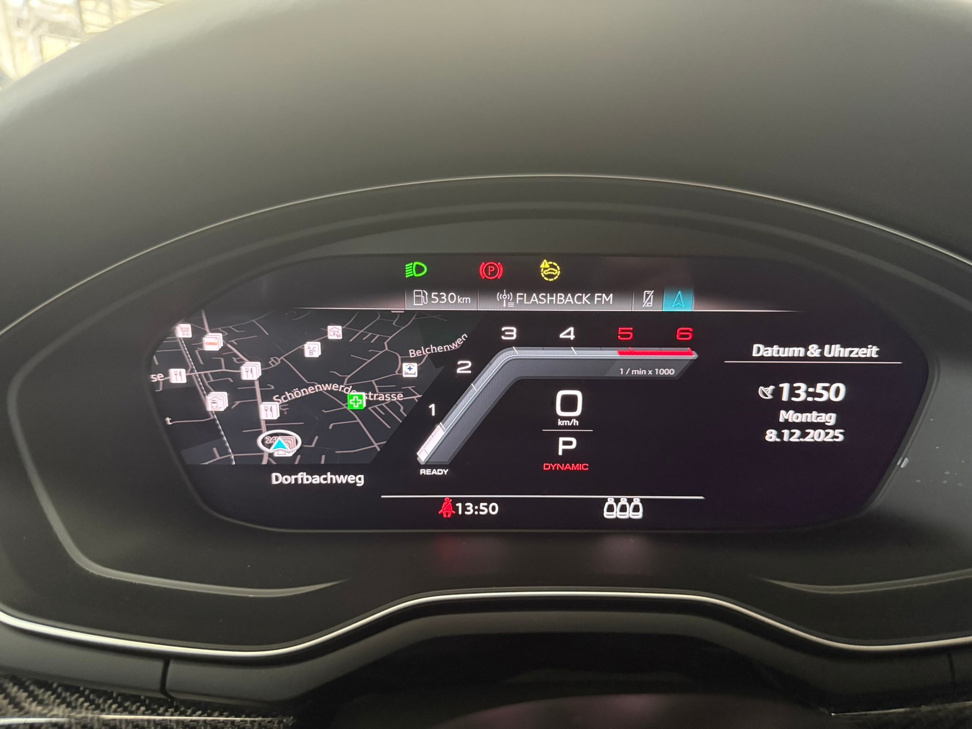 AUDI A4 Avant 40 TDI S line Attraction quattro S-tronic, 8-fach bereift-image-17