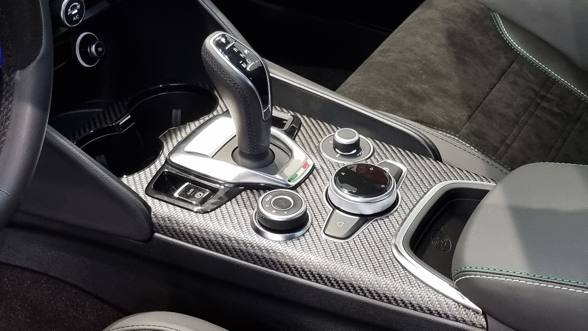 ALFA ROMEO Giulia 2.9 V6 Biturbo Quadrifoglio Competizione-image-16