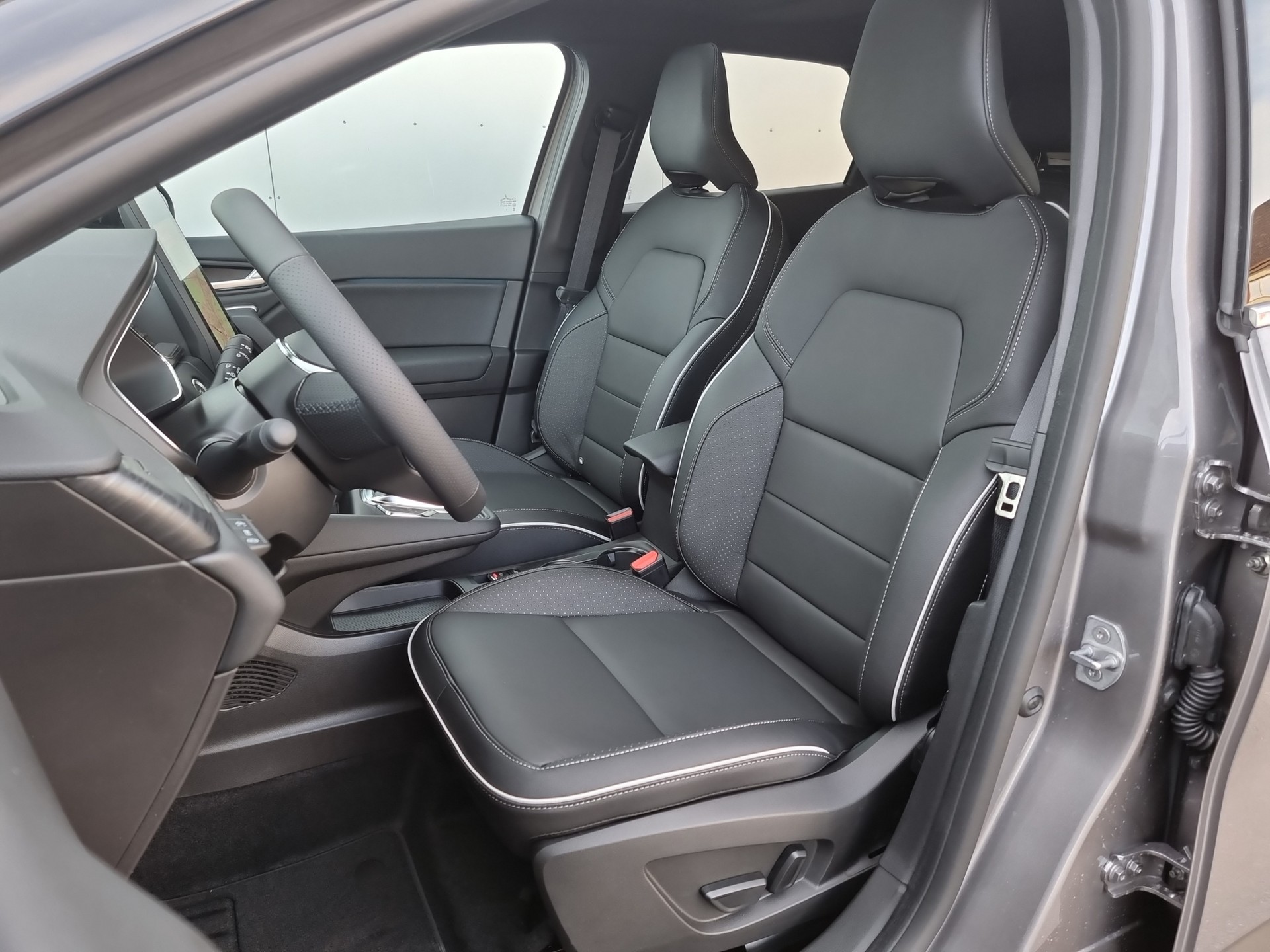 MITSUBISHI ASX 1.6 HEV Instyle-image-11