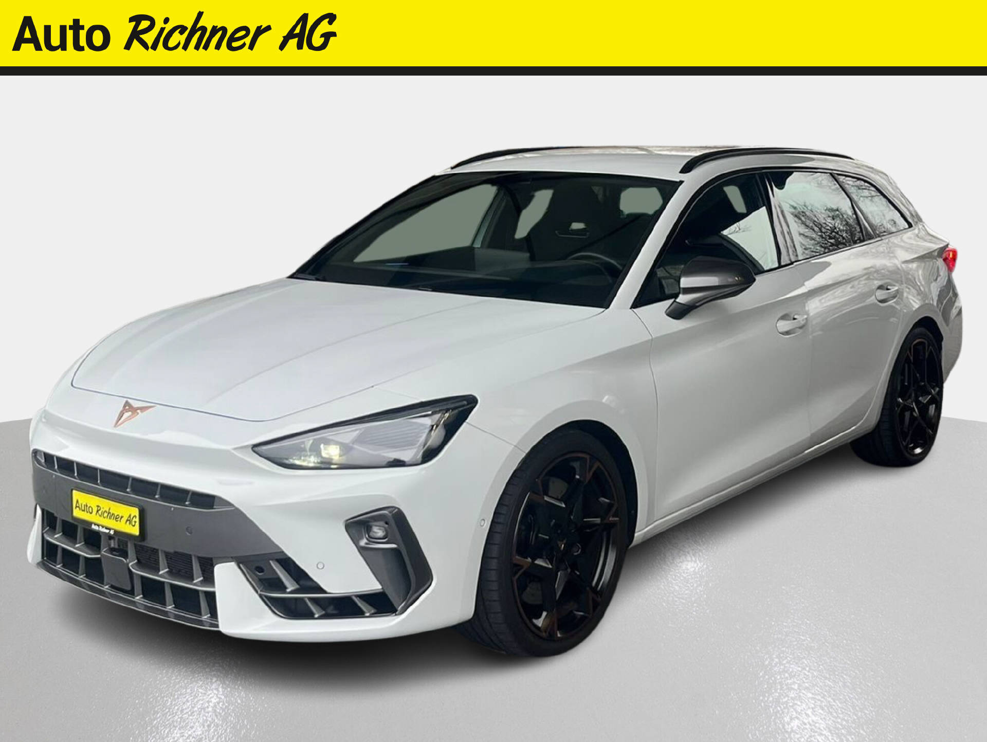 CUPRA Leon ST 2.0 TSI 333 VZ 4Drive DSG-image-1