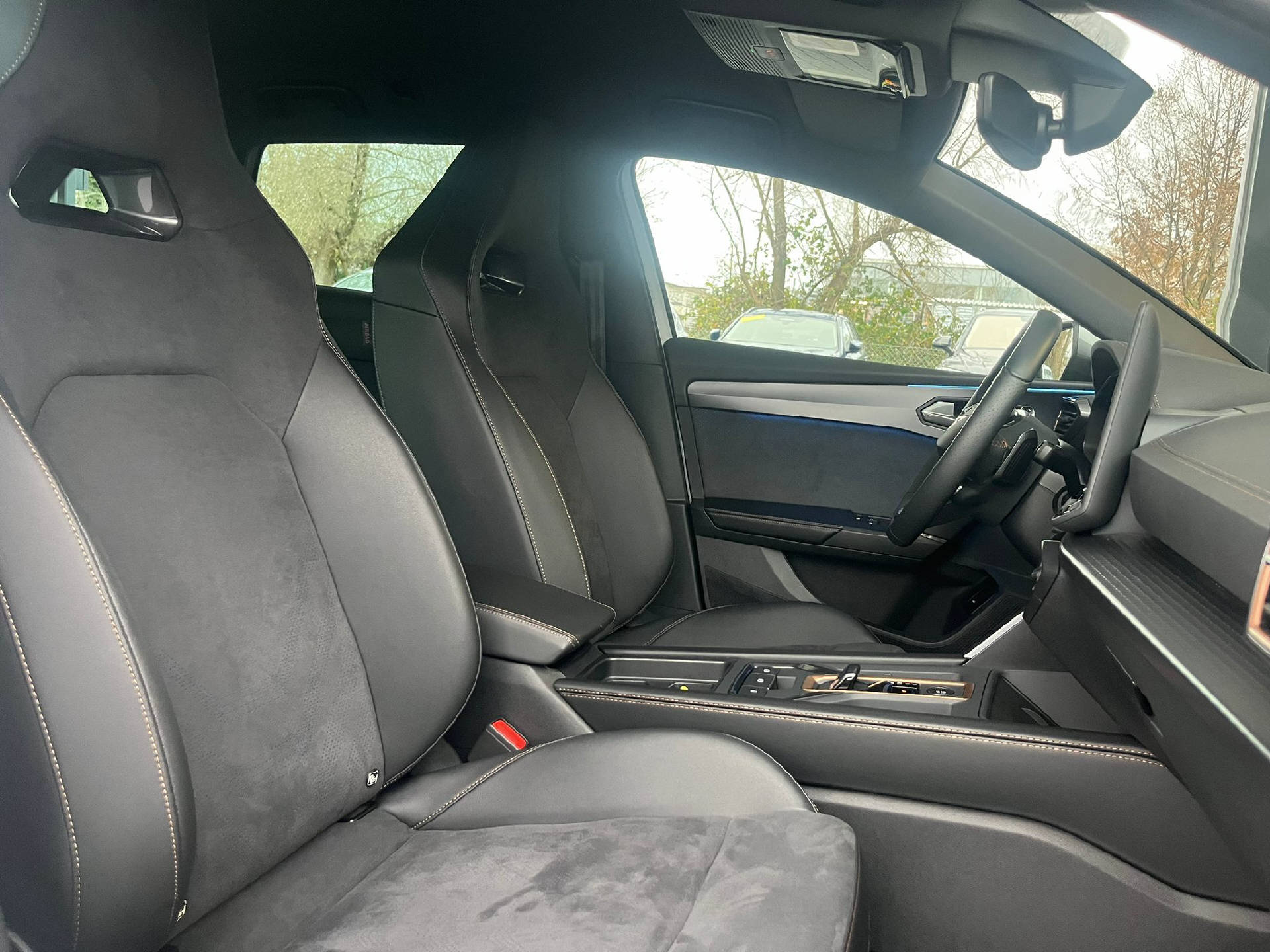 CUPRA Leon ST 2.0 TSI 333 VZ 4Drive DSG-image-5