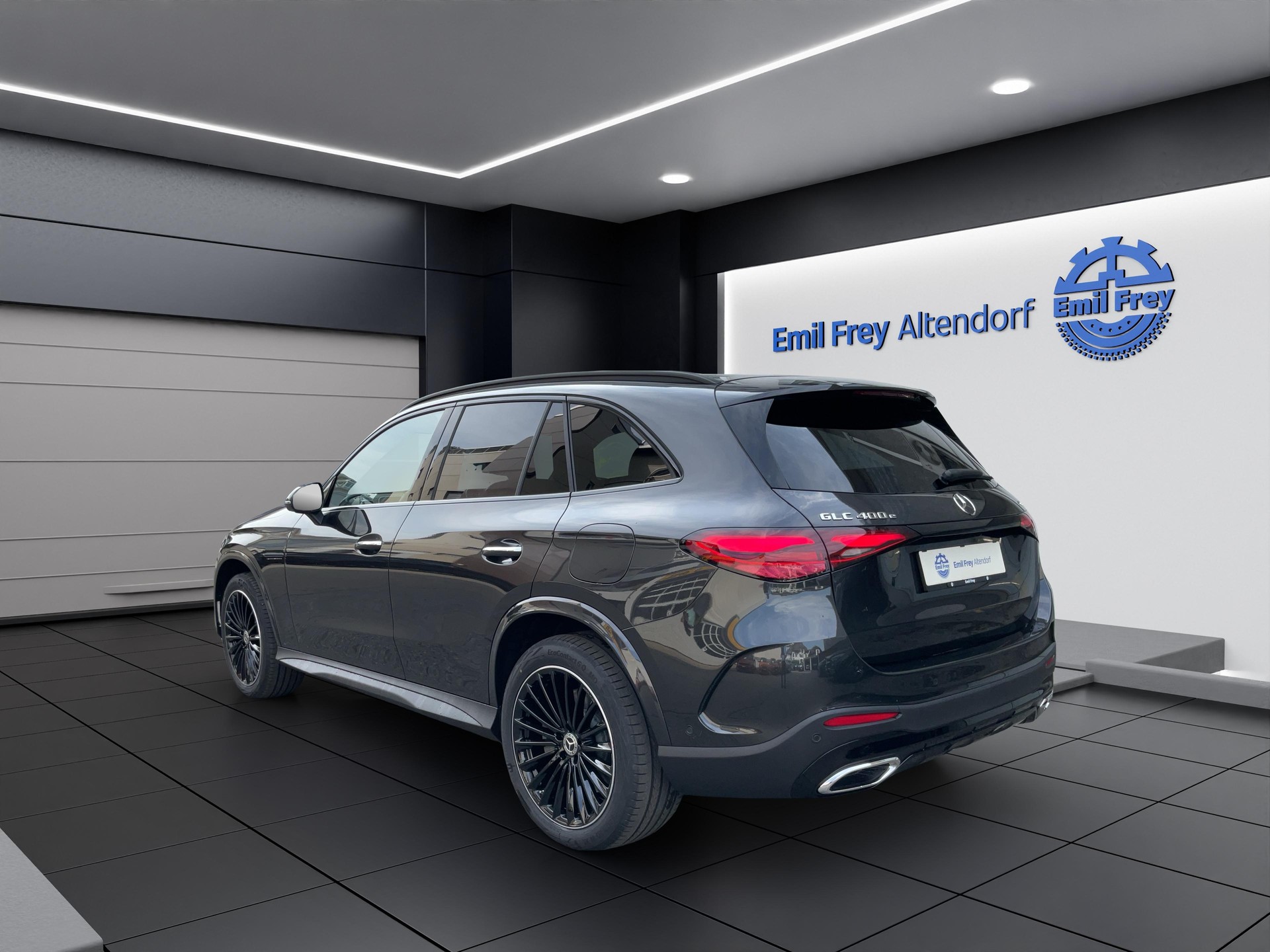 MERCEDES-BENZ GLC 400 e 4MATIC EQ Star AMG Line-image-3