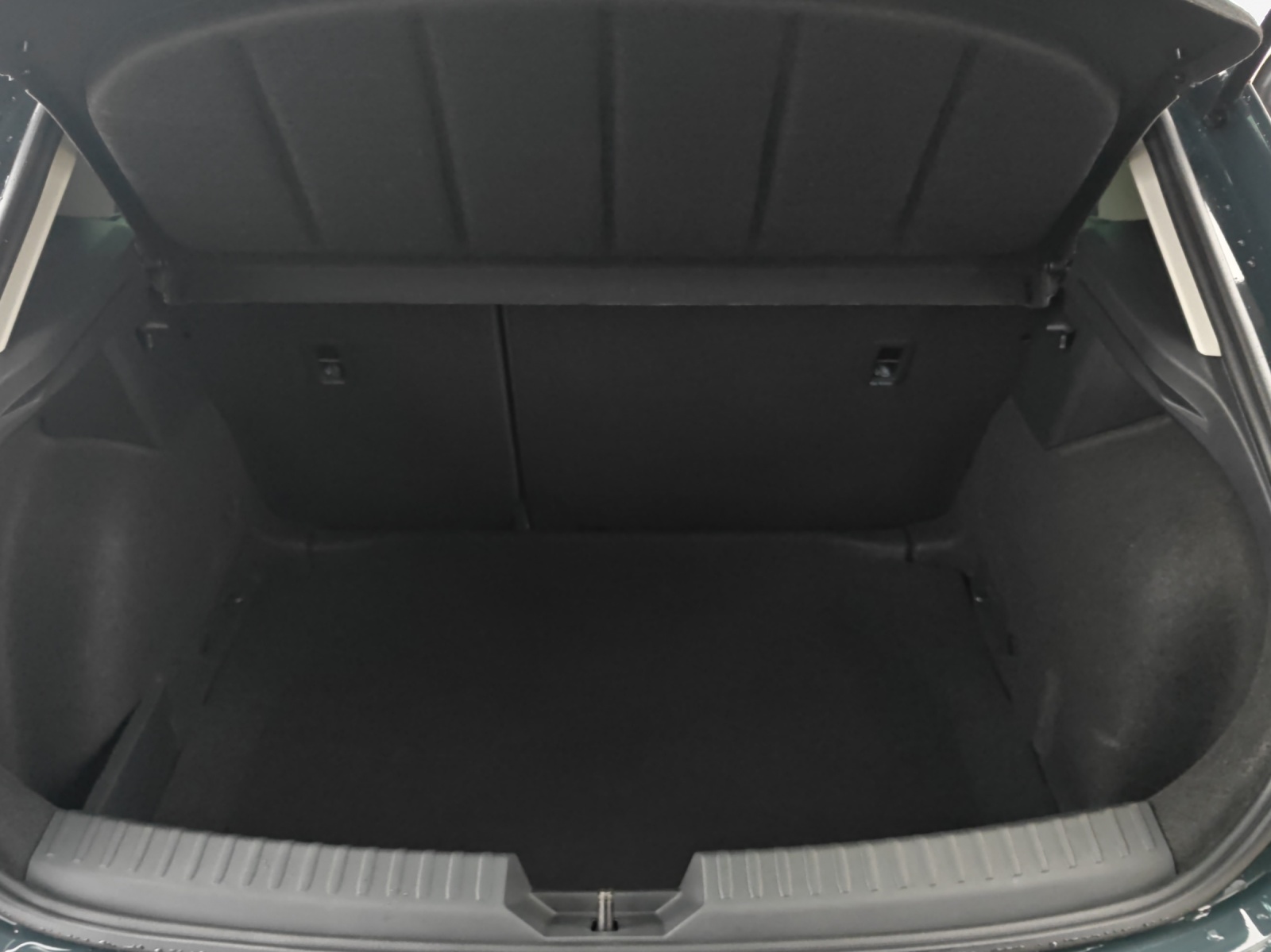 SEAT Leon 1.5 eTSI mHEV DSG Go-image-12