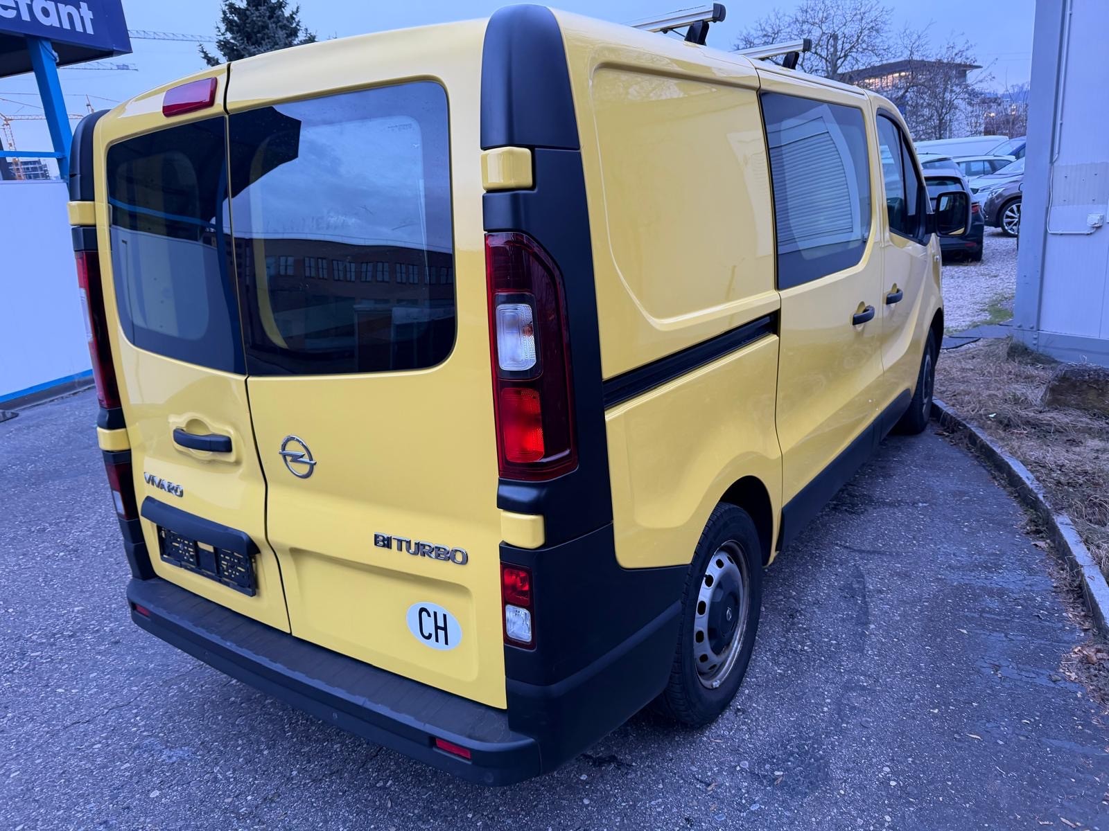OPEL Vivaro 1.6 BiTurbo CDTI ecoFLEX 2.7t L1H1-image-4