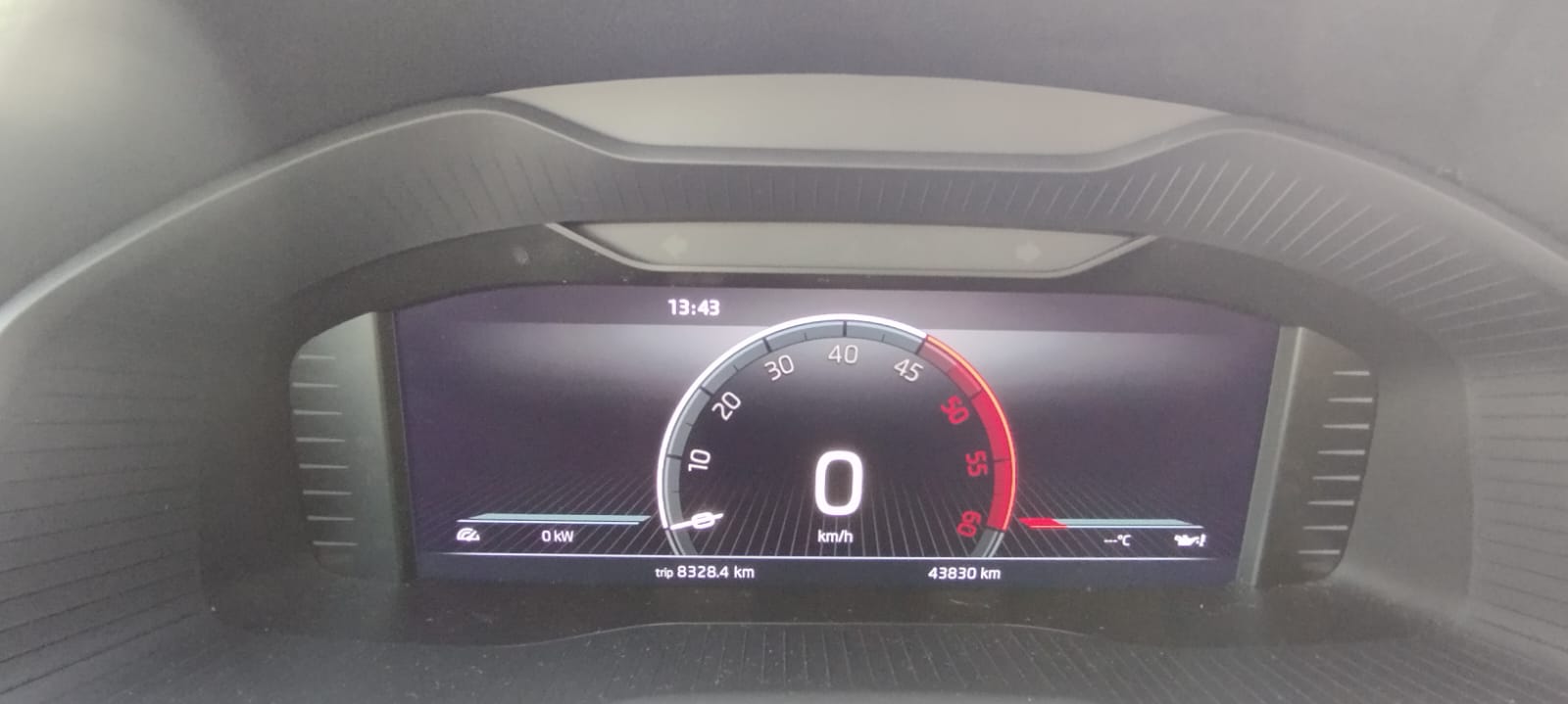 SKODA Karoq 2.0 TDI Style 4x4 DSG-image-6