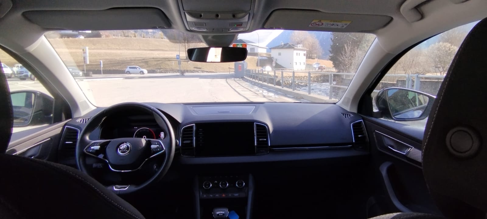 SKODA Karoq 2.0 TDI Style 4x4 DSG-image-7