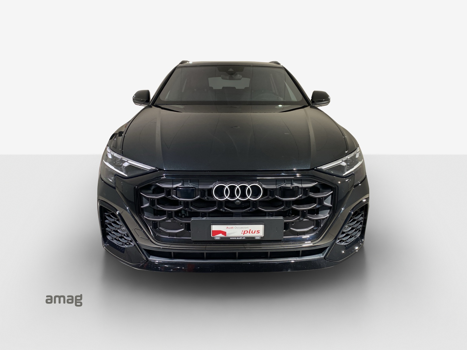AUDI Q8 55 TFSI e quattro PHEV tiptronic-image-7