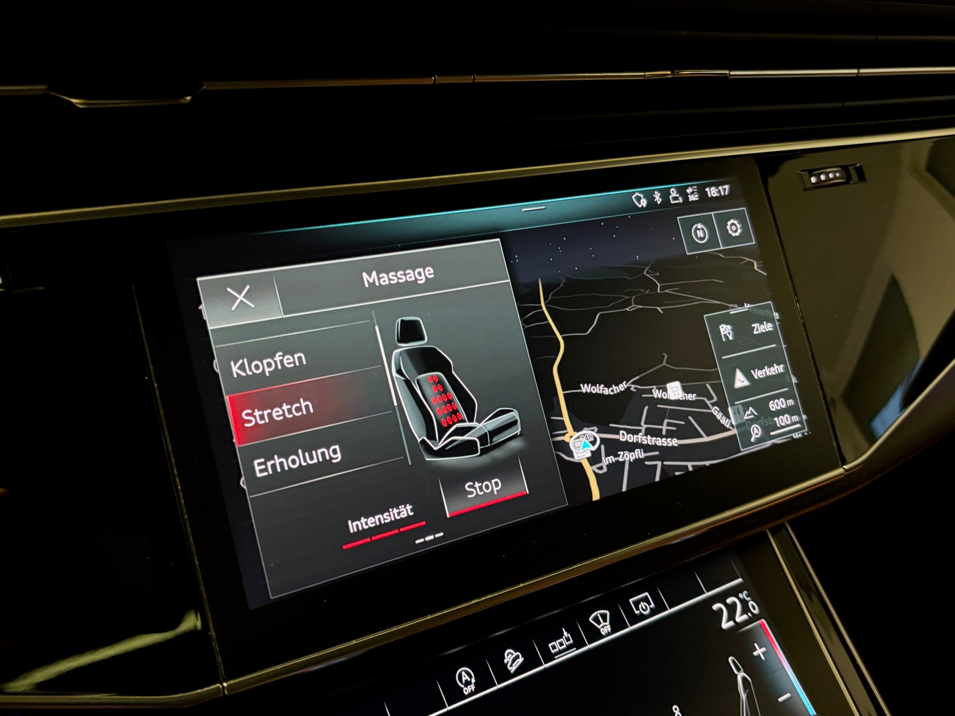 AUDI RSQ8 quattro tiptronic-image-16