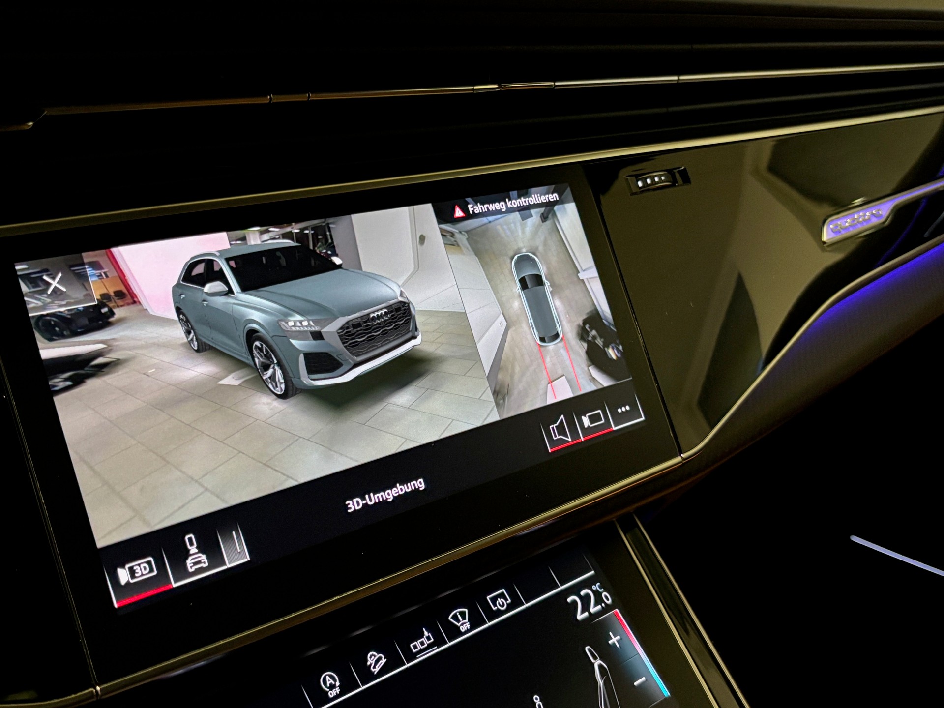 AUDI RSQ8 quattro tiptronic-image-17