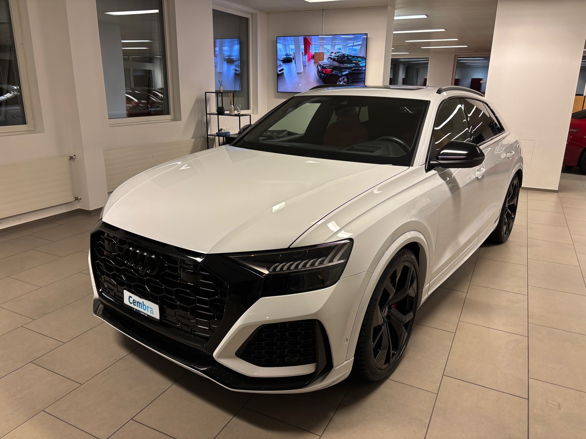 AUDI RSQ8 quattro tiptronic-image-0
