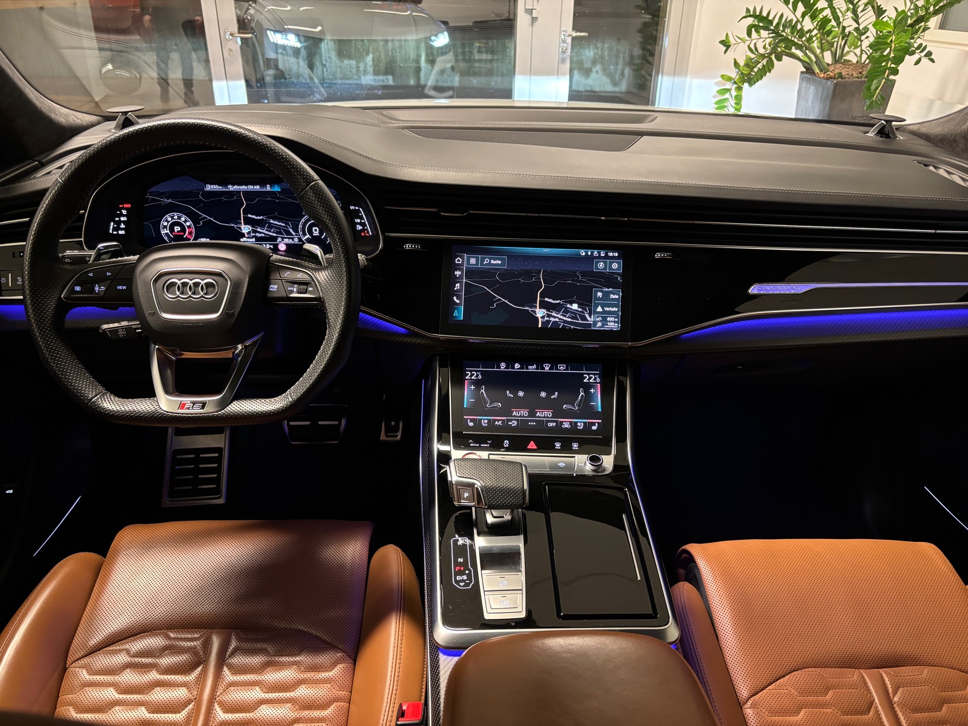 AUDI RSQ8 quattro tiptronic-image-13