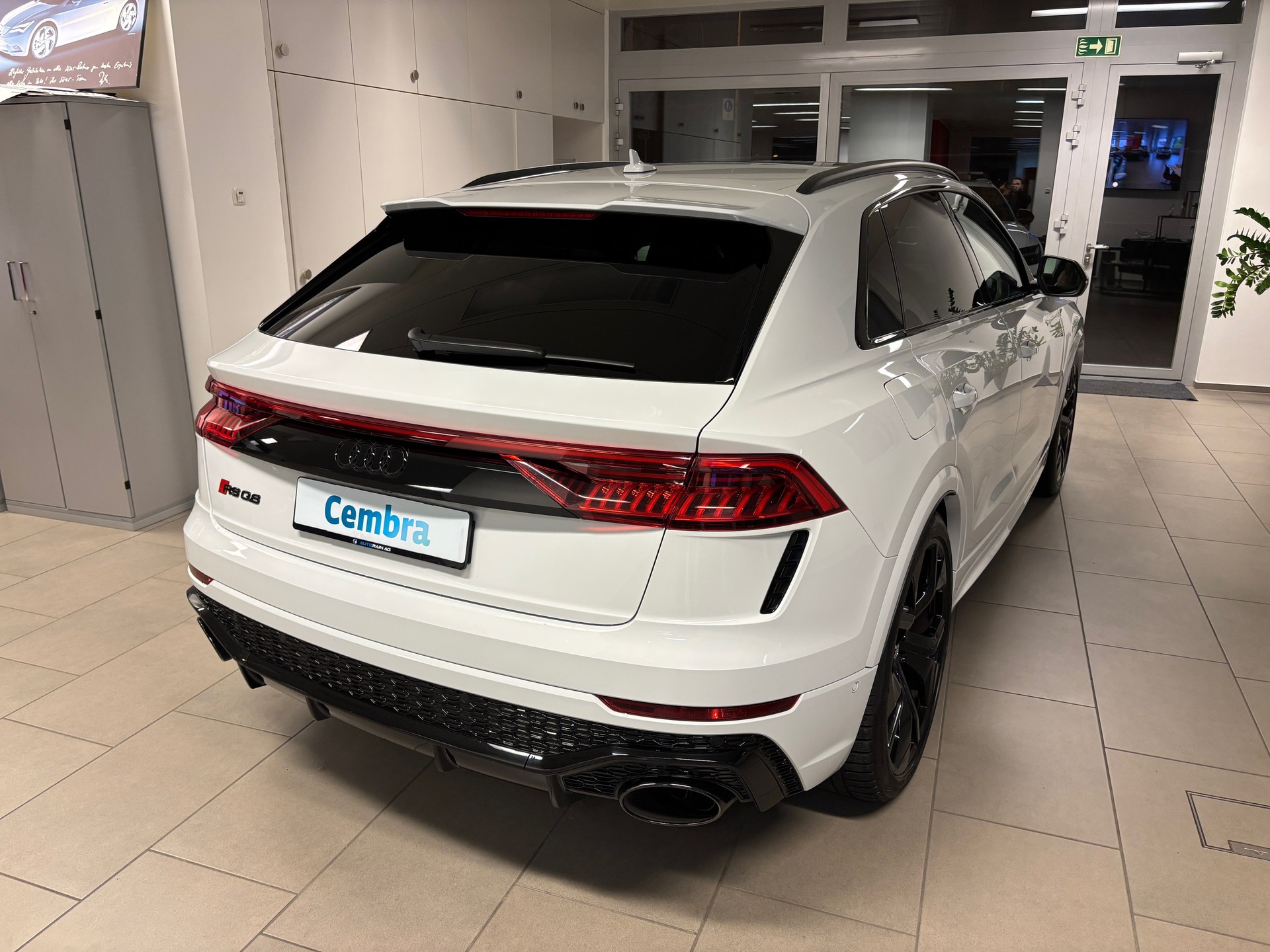 AUDI RSQ8 quattro tiptronic-image-2