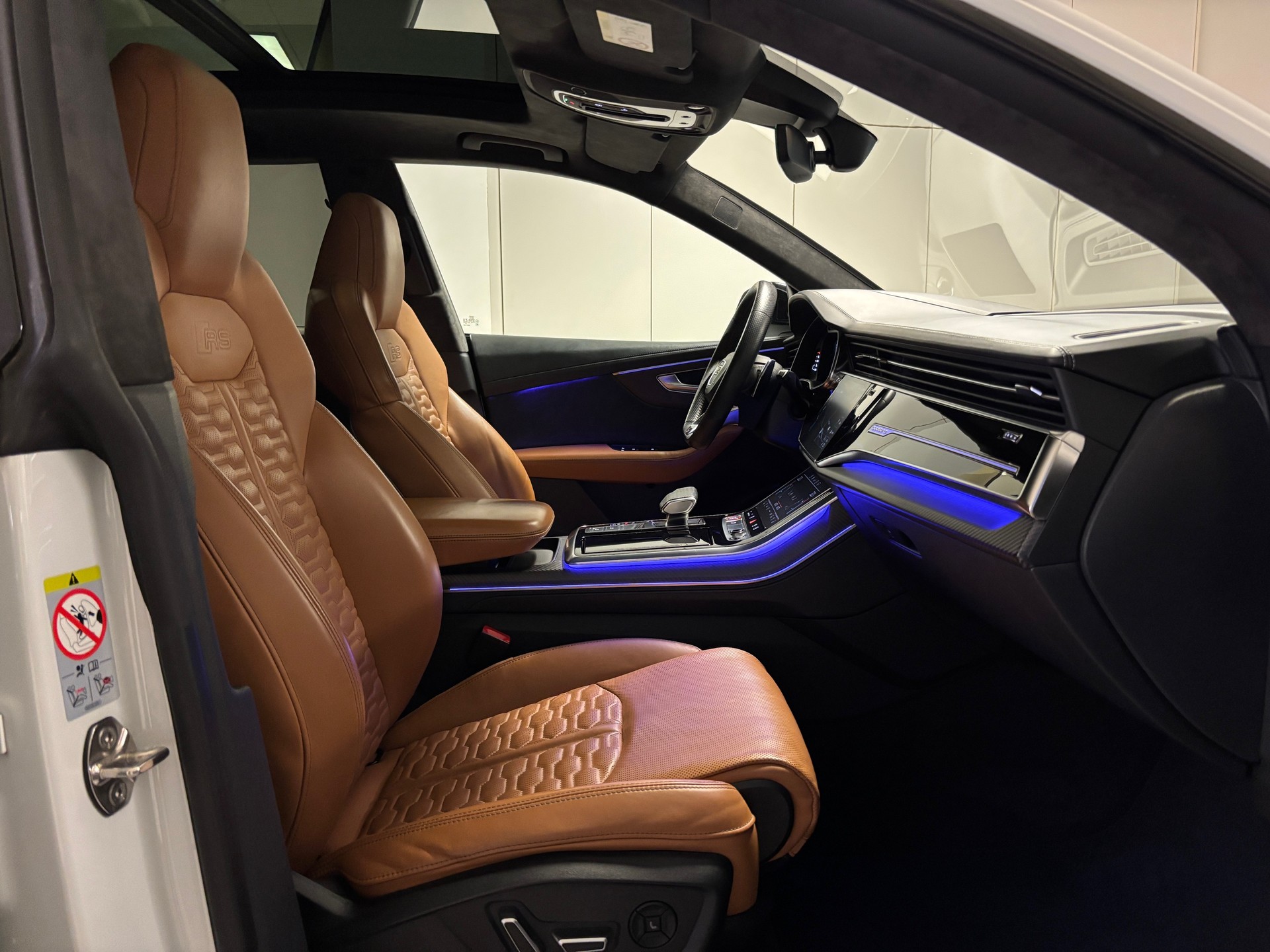 AUDI RSQ8 quattro tiptronic-image-10