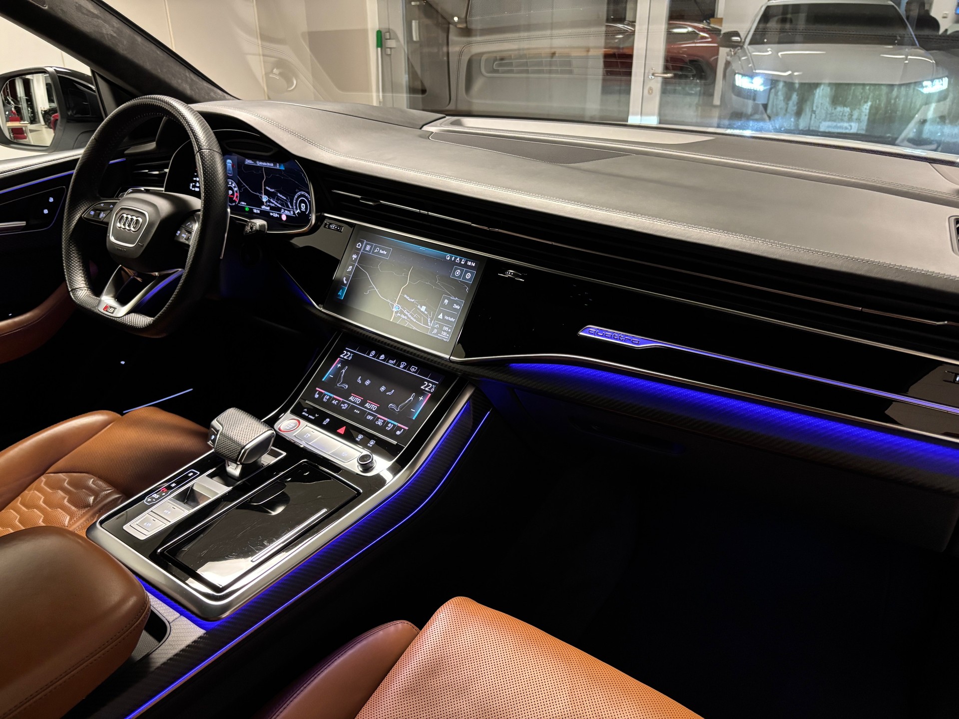 AUDI RSQ8 quattro tiptronic-image-8
