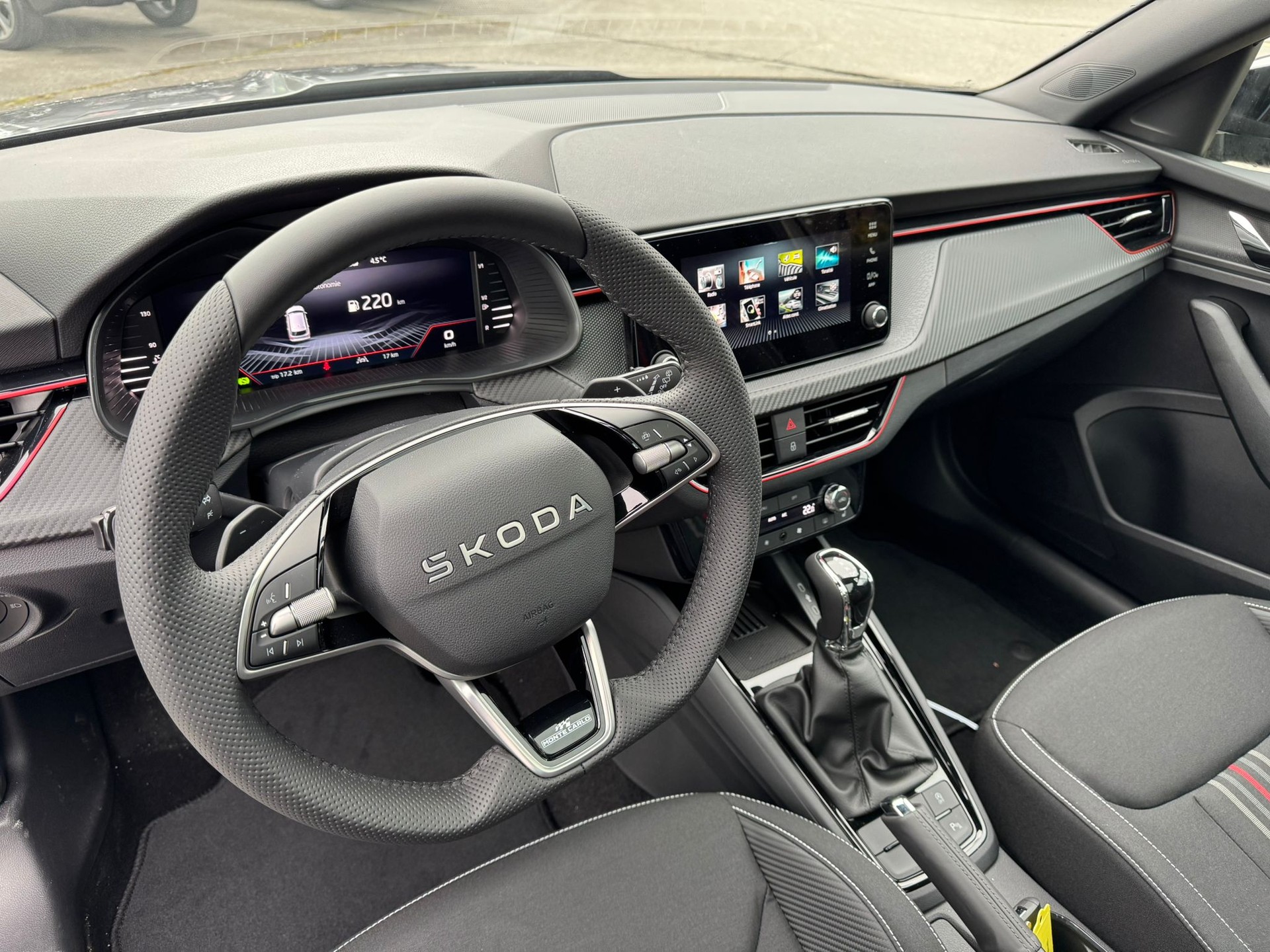 SKODA Kamiq 1.5 TSI Monte Carlo DSG-image-11