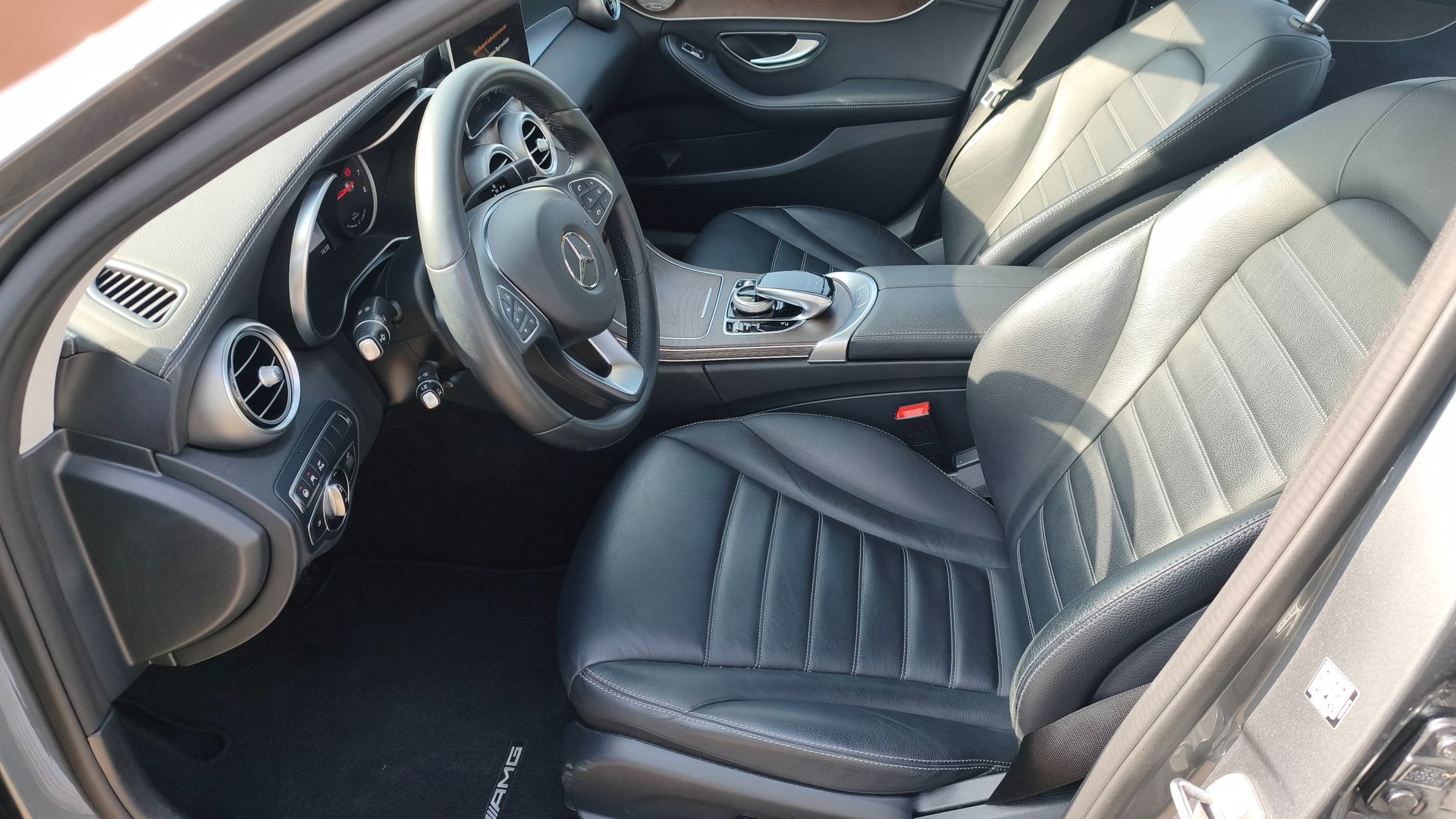 MERCEDES-BENZ C 350 e Avantgarde 7G-Tronic HYBRID-image-25