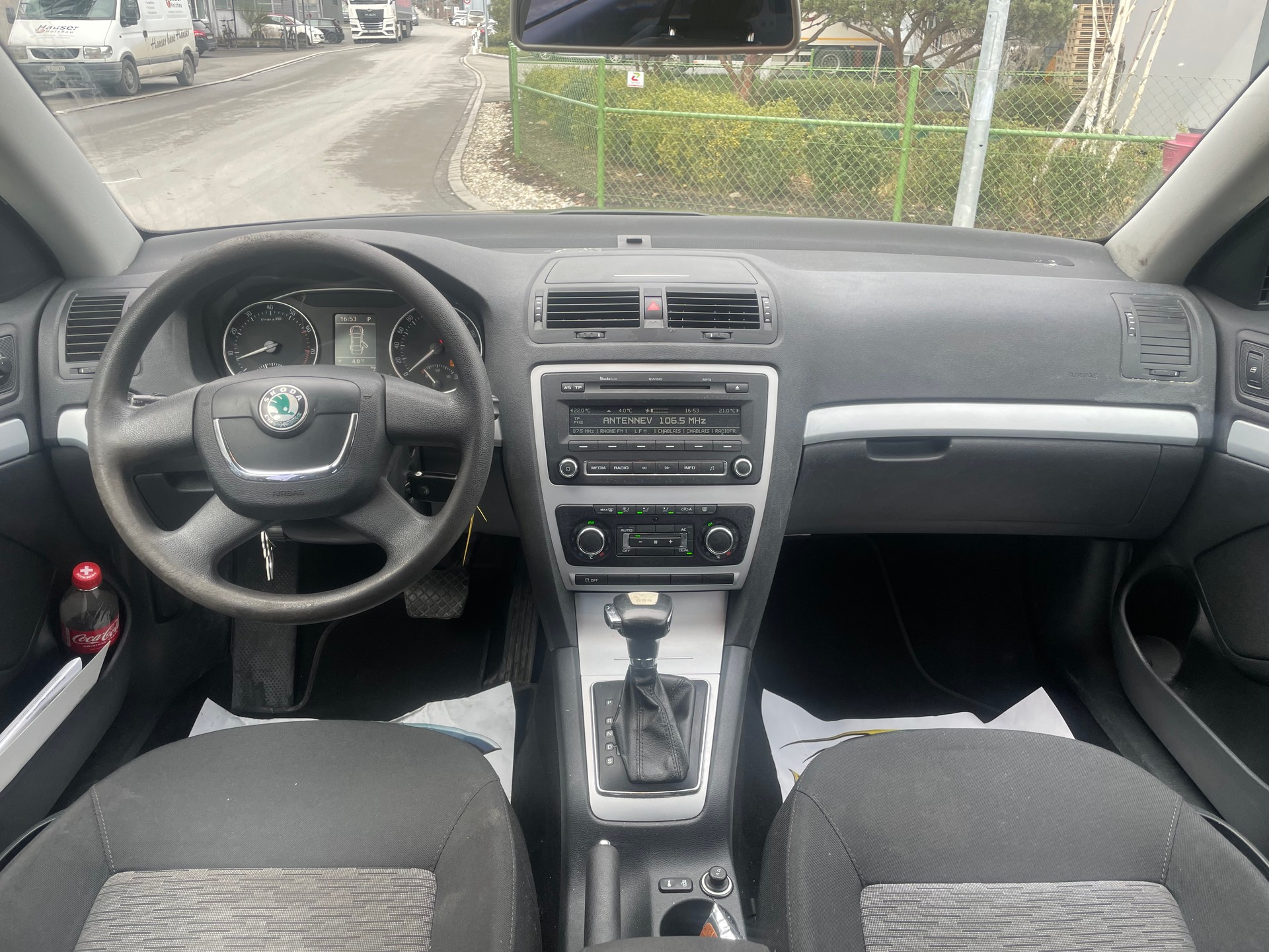 SKODA Octavia Combi 1.2 TSI Clever DSG-image-8
