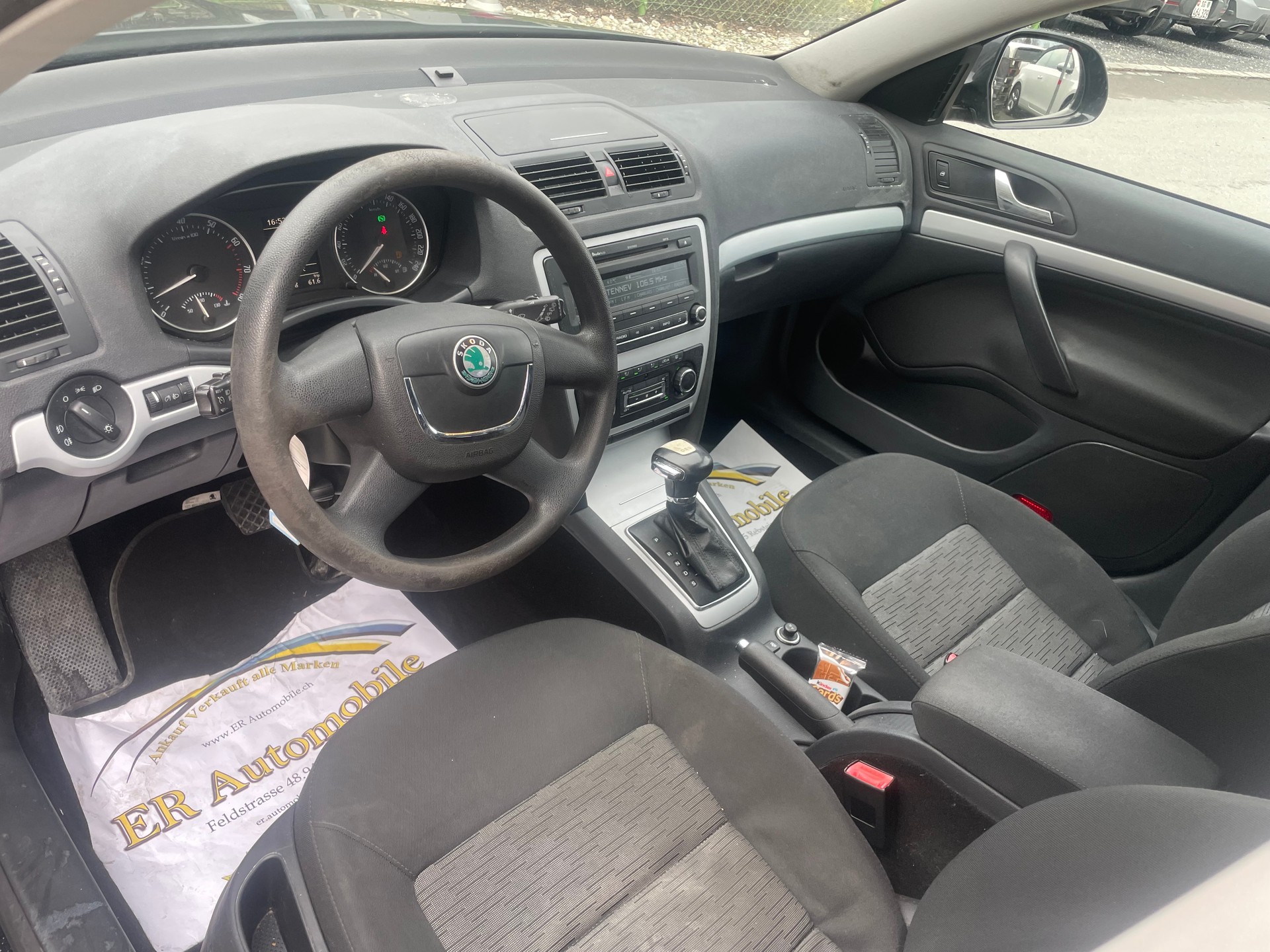 SKODA Octavia Combi 1.2 TSI Clever DSG-image-10